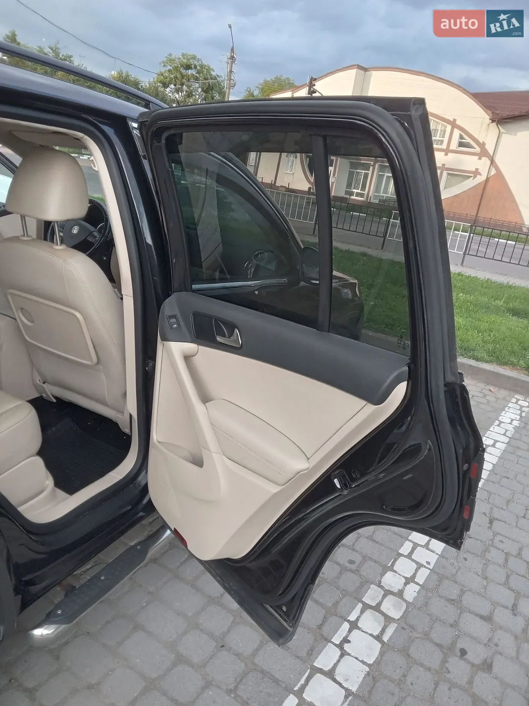 2010 Volkswagen Tiguan - мініатюра 20