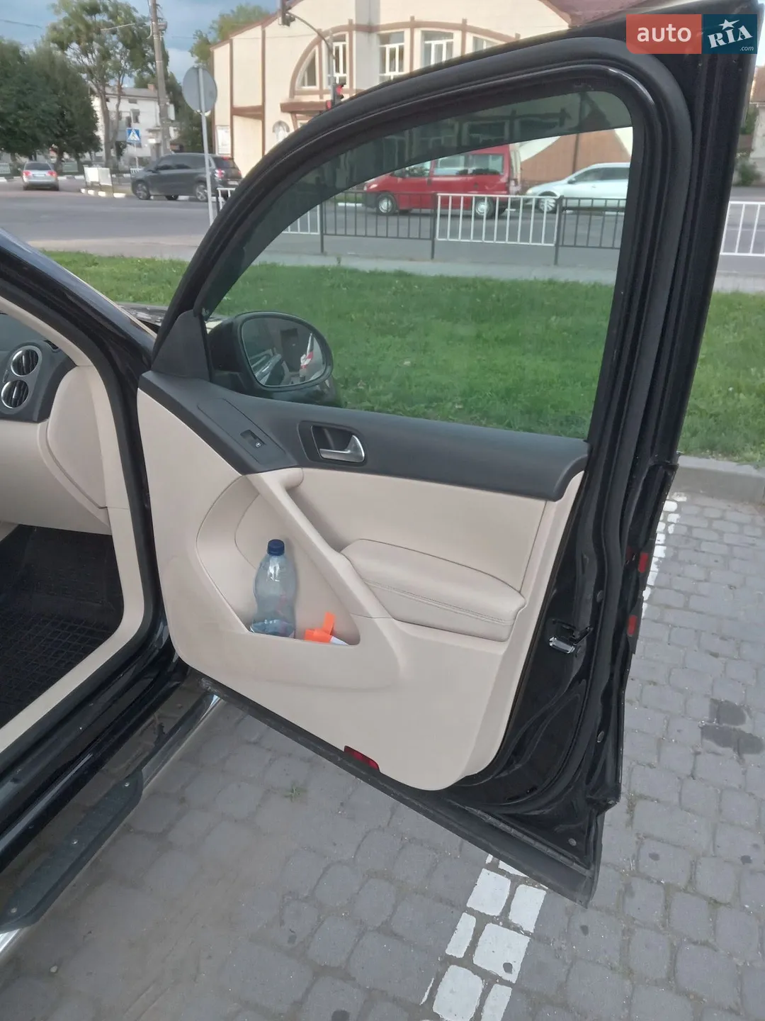 2010 Volkswagen Tiguan - мініатюра 22