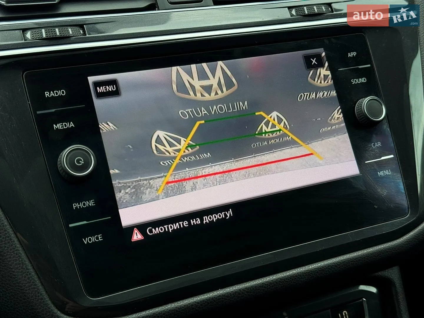2018 Volkswagen Tiguan - мініатюра 27