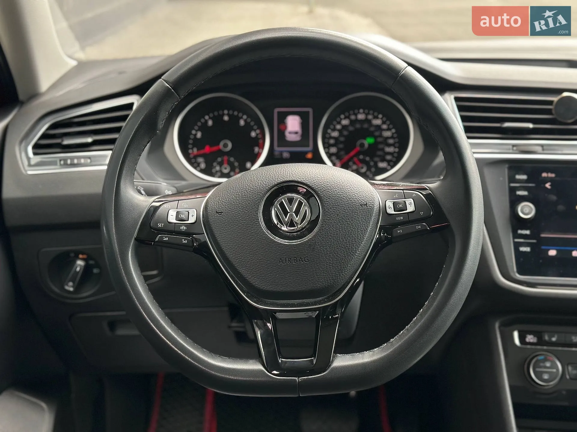 2020 Volkswagen Tiguan - мініатюра 14
