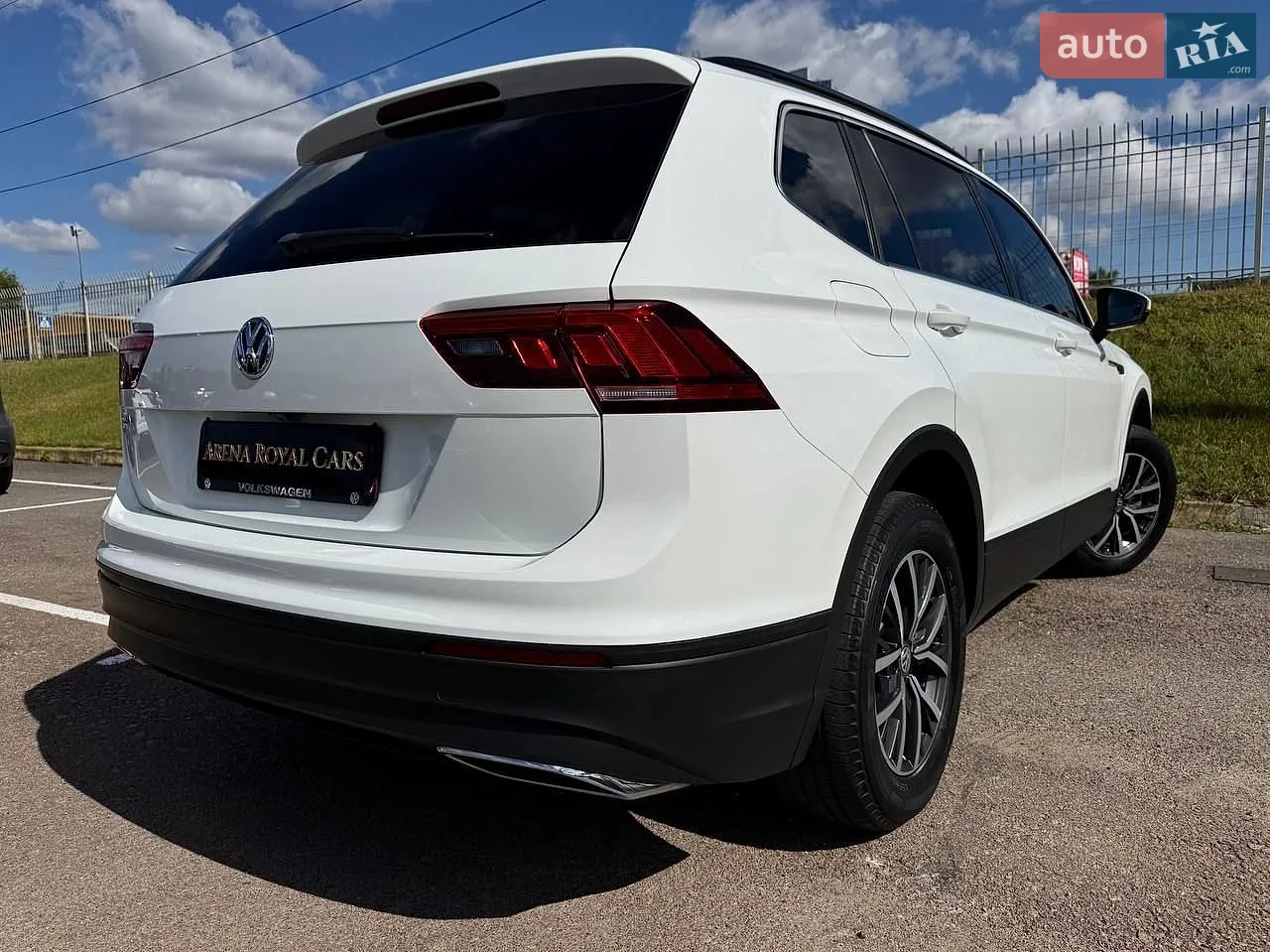 2019 Volkswagen Tiguan - мініатюра 15