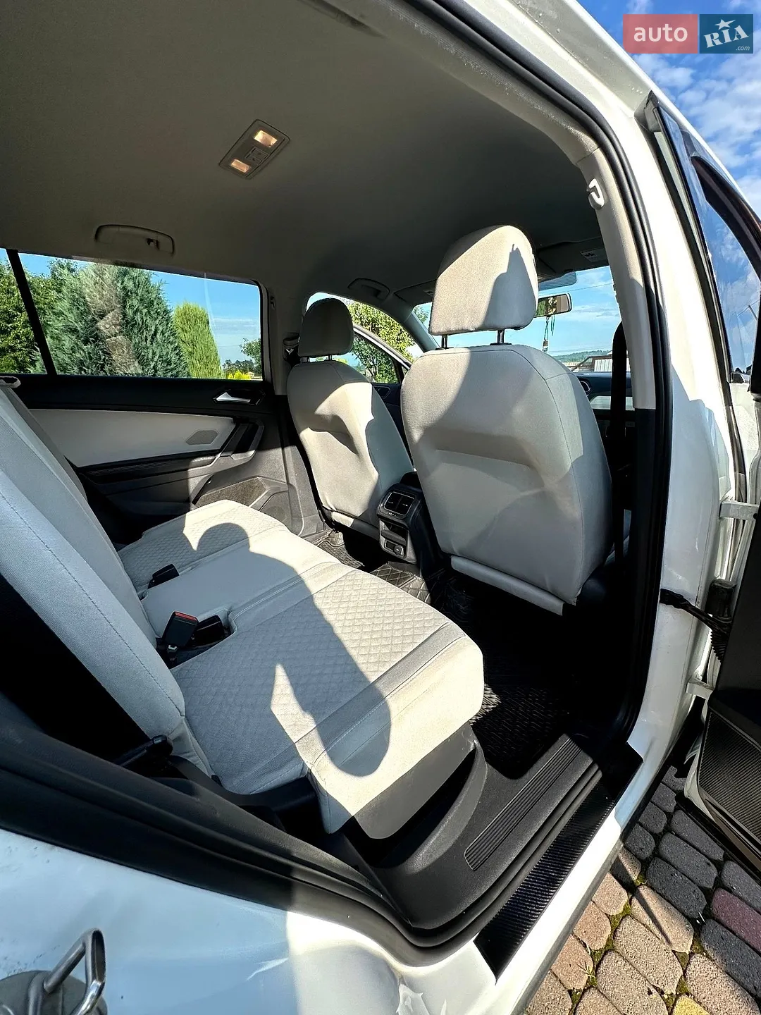 2017 Volkswagen Tiguan - мініатюра 18