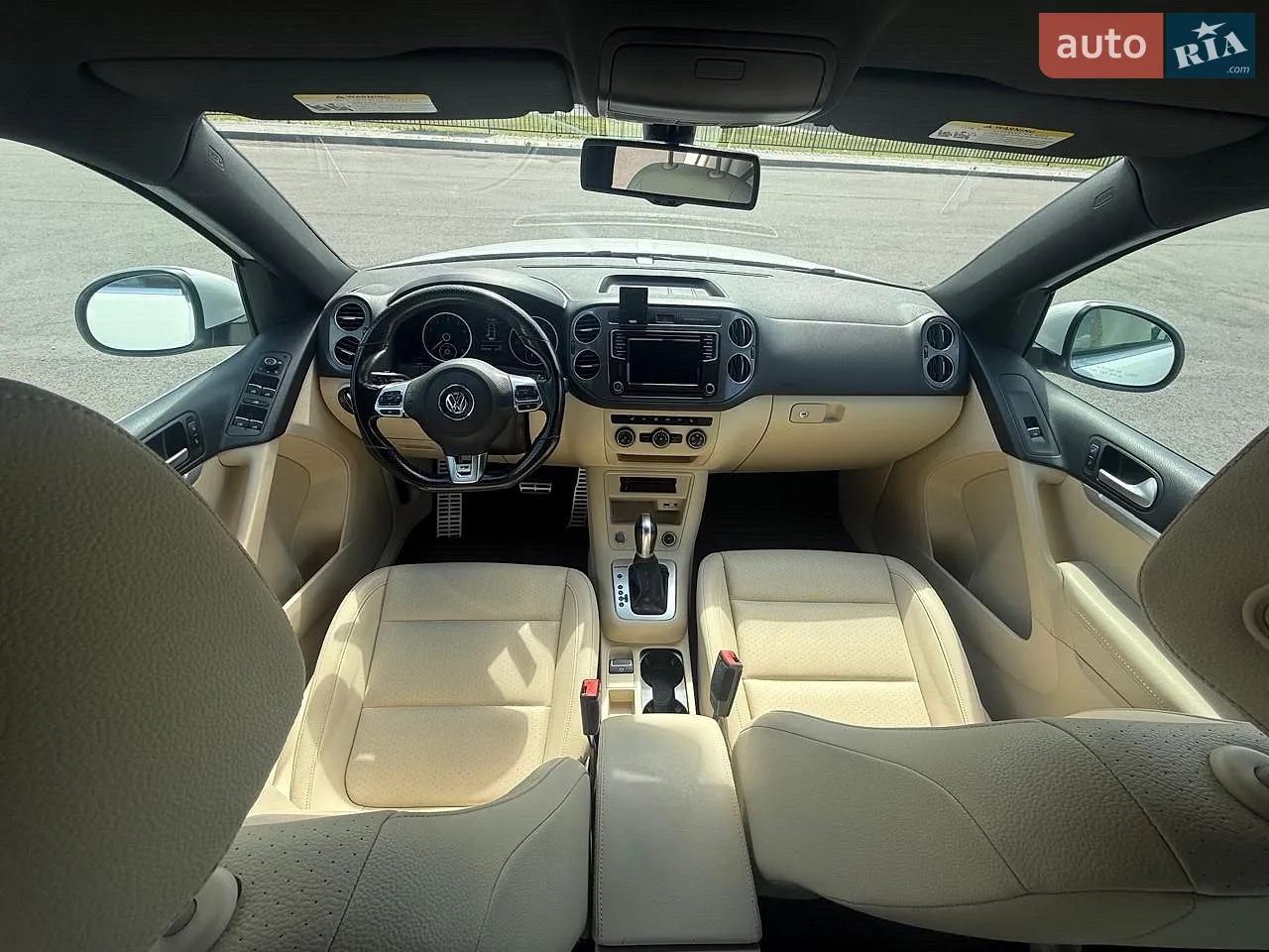 2016 Volkswagen Tiguan - мініатюра 11