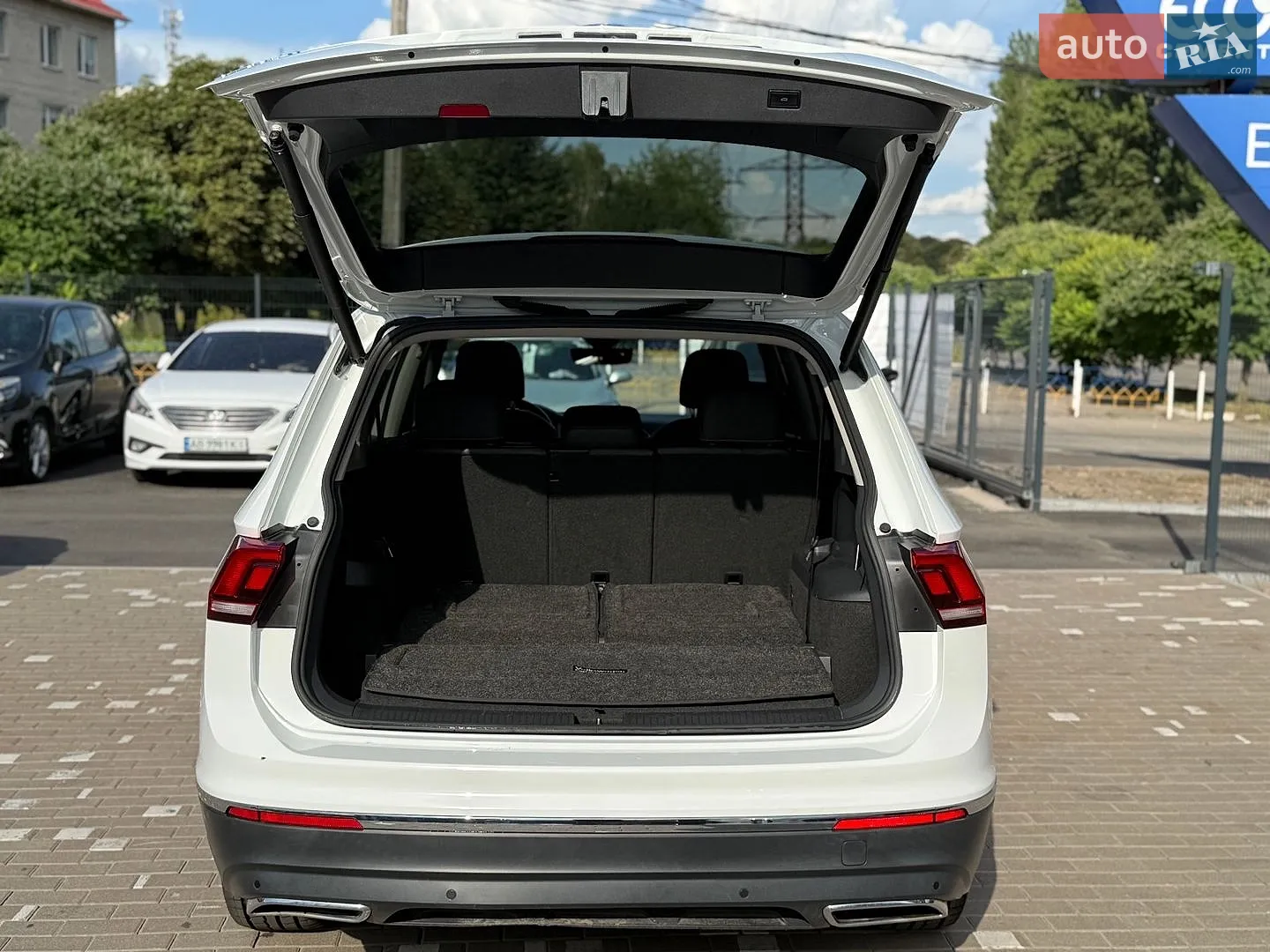 2020 Volkswagen Tiguan - мініатюра 15
