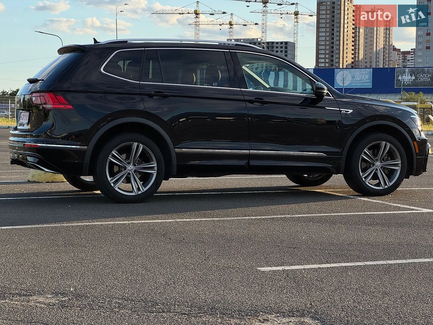 2019 Volkswagen Tiguan - мініатюра 12