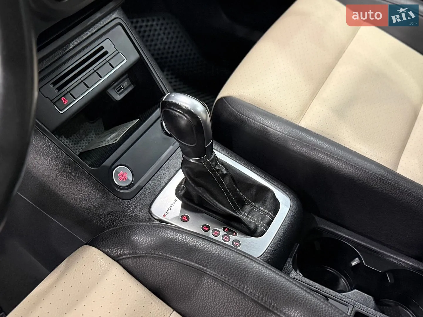 2016 Volkswagen Tiguan - мініатюра 39