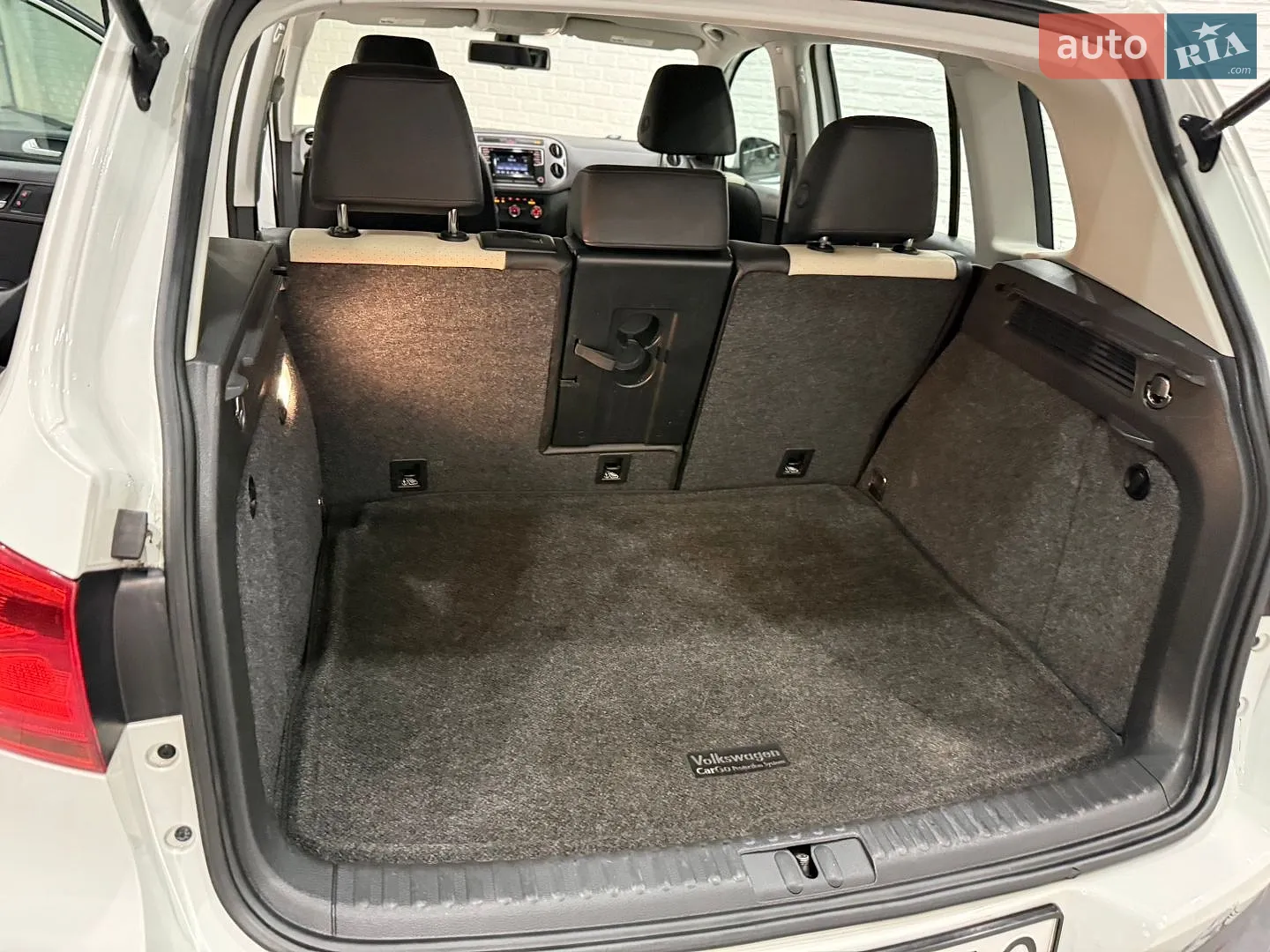 2016 Volkswagen Tiguan - мініатюра 34