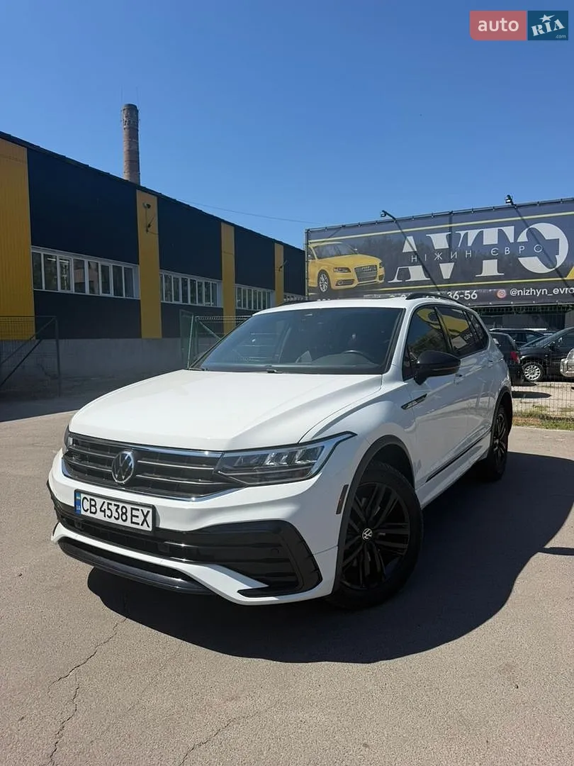 2021 Volkswagen Tiguan - фото 1