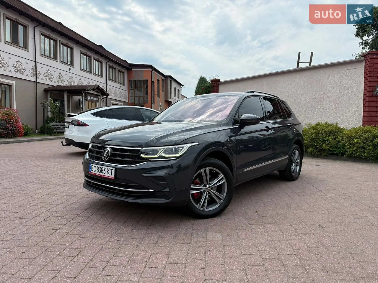 2022 Volkswagen Tiguan - мініатюра 26