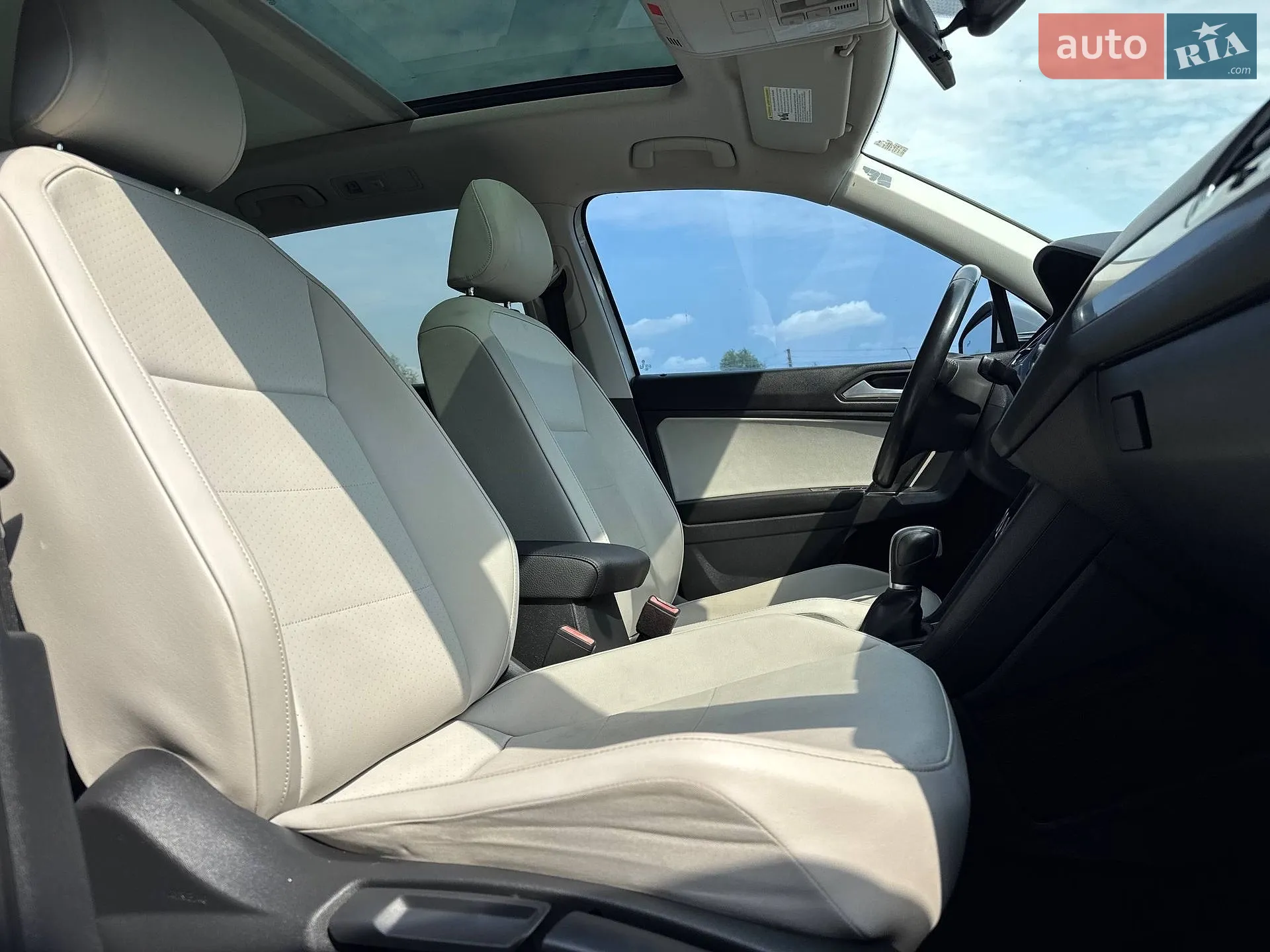 2017 Volkswagen Tiguan - мініатюра 79