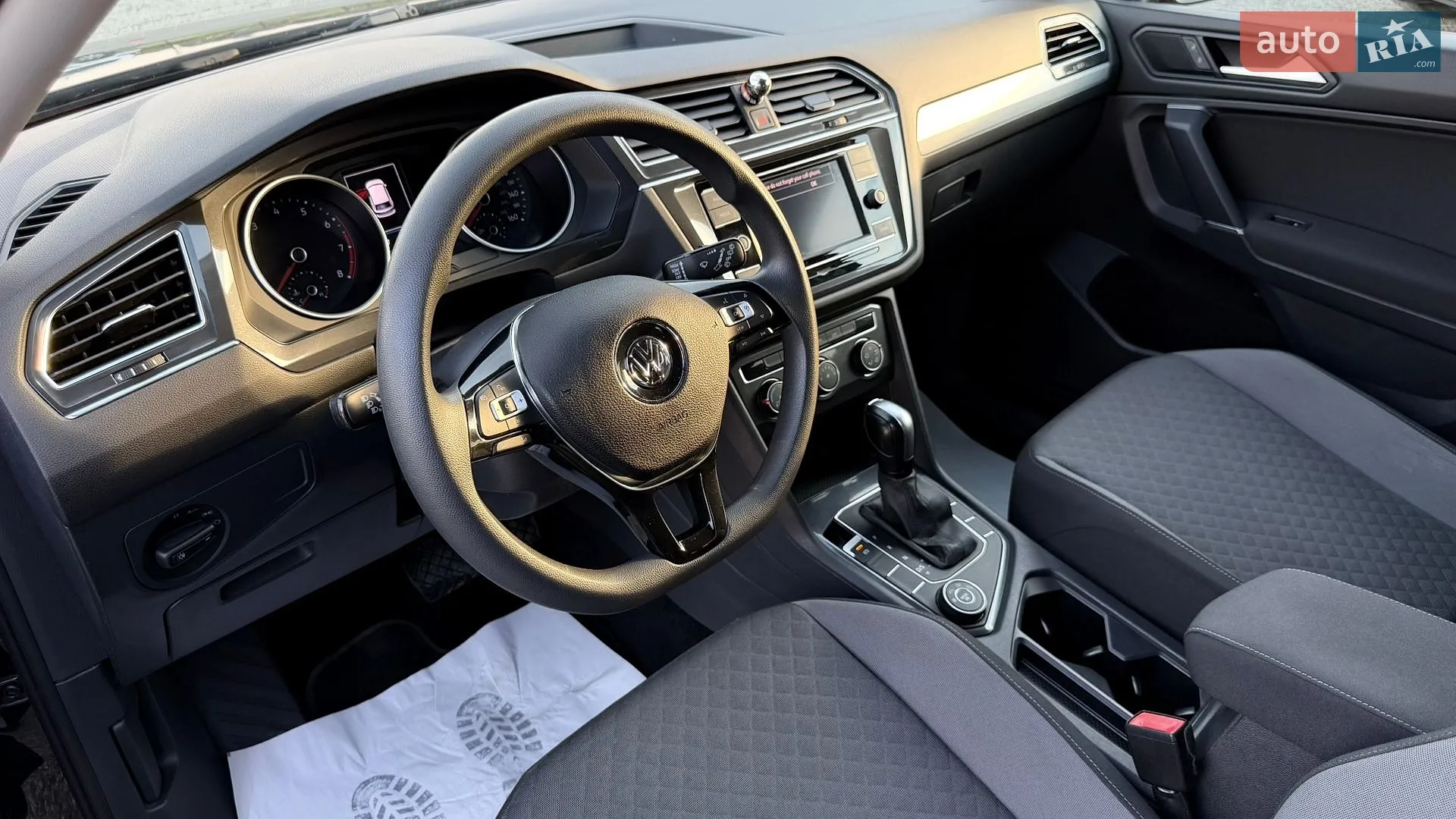 2020 Volkswagen Tiguan - мініатюра 23
