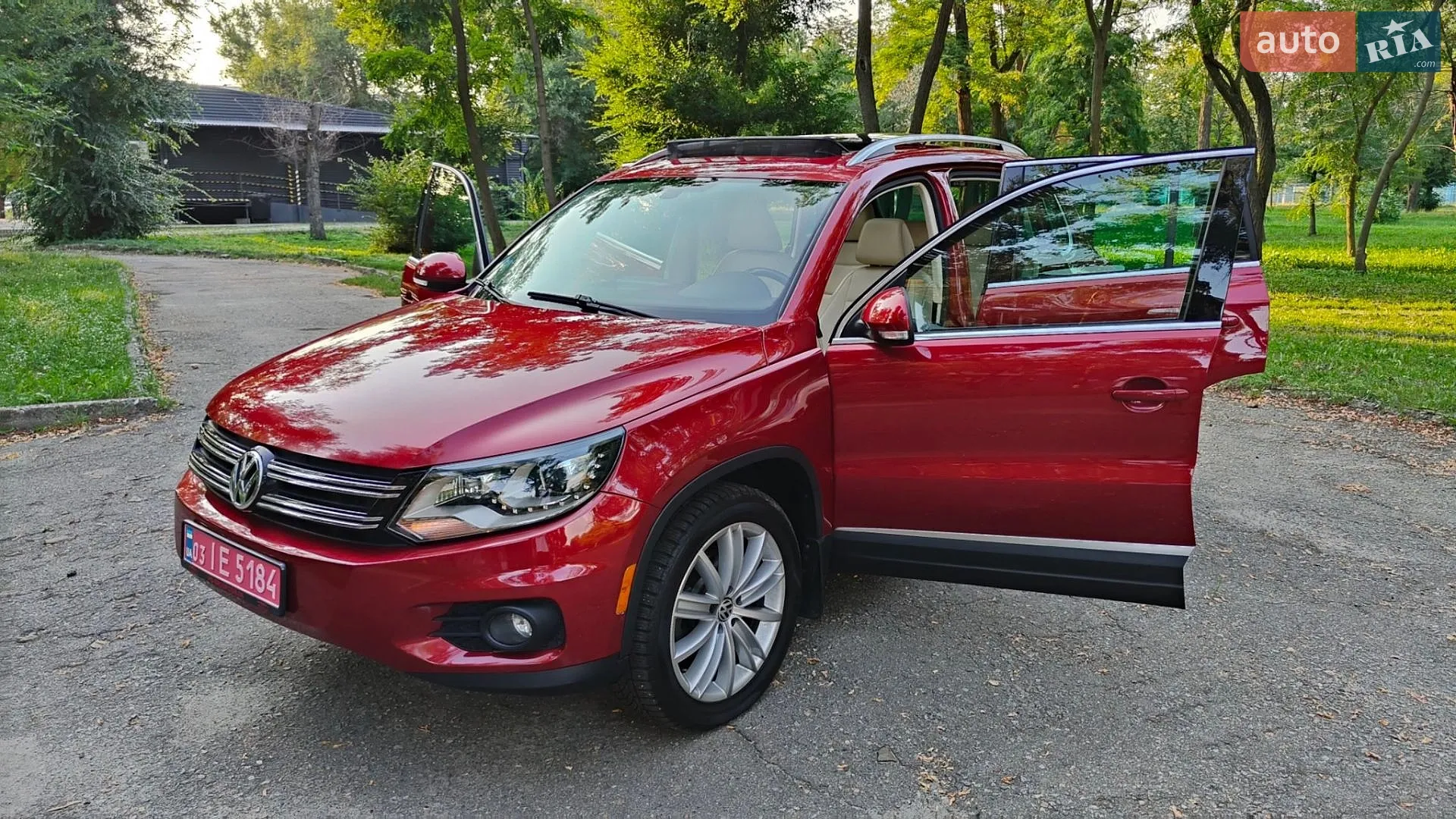 2016 Volkswagen Tiguan - мініатюра 39