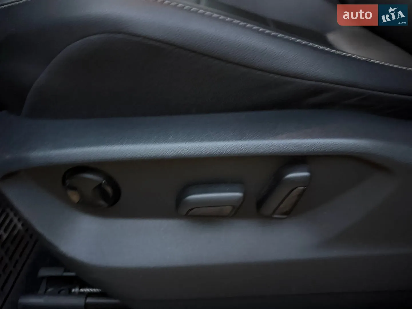 2018 Volkswagen Tiguan - мініатюра 20