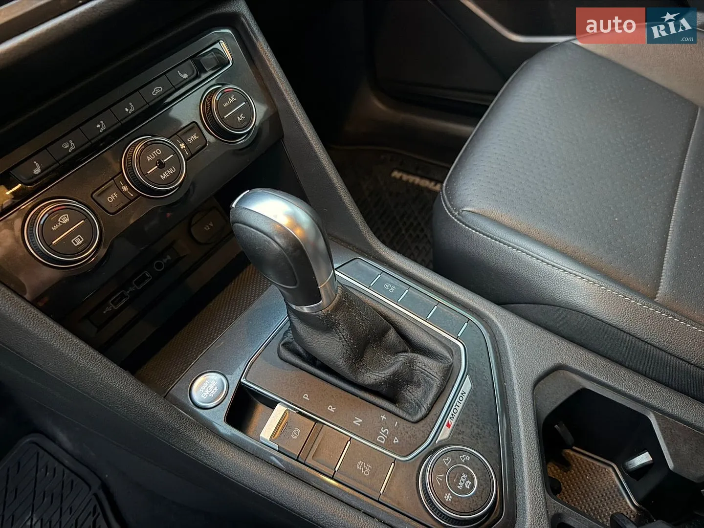 2018 Volkswagen Tiguan - мініатюра 26