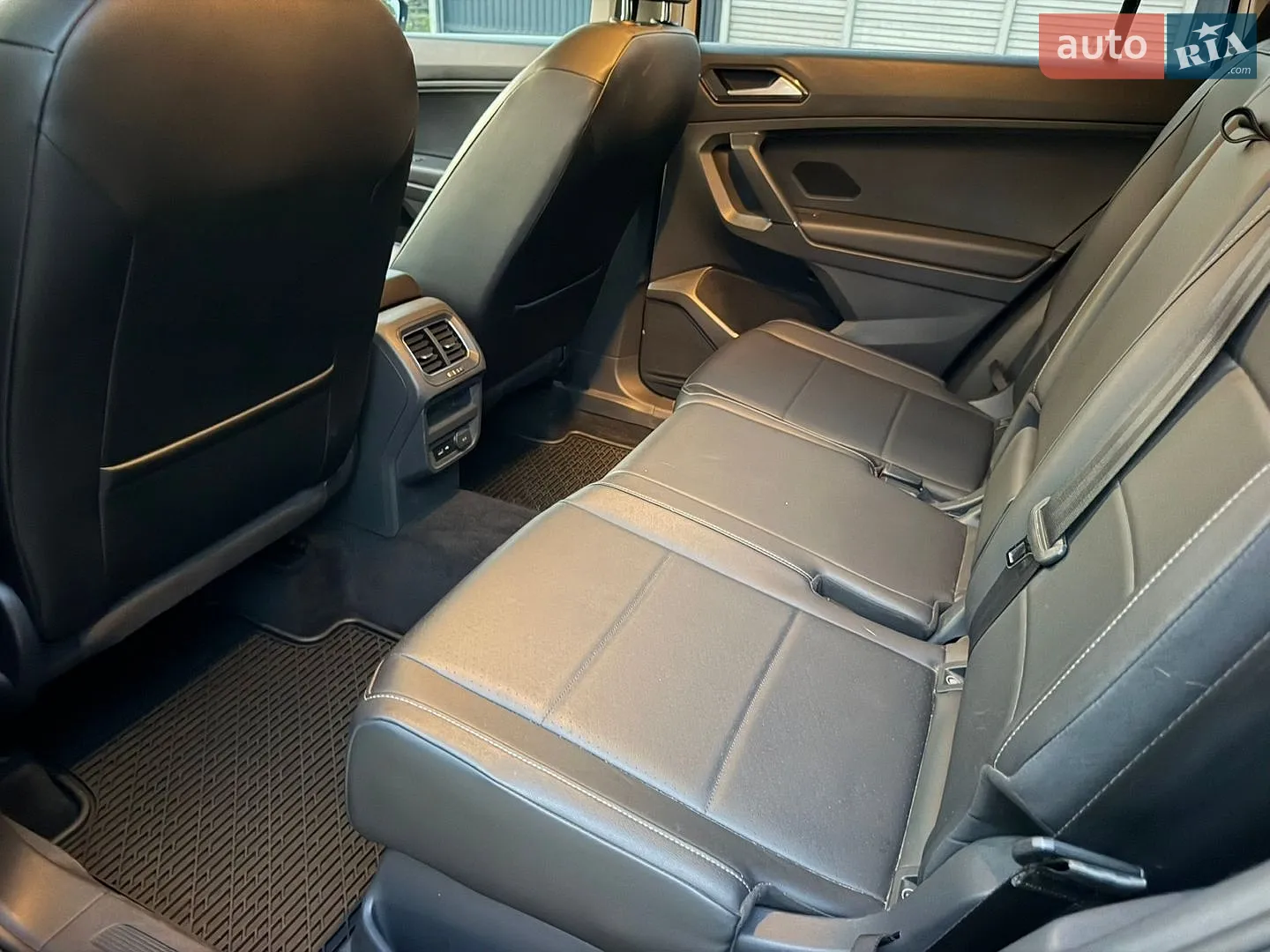 2018 Volkswagen Tiguan - мініатюра 41