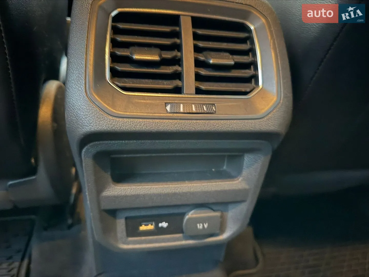 2018 Volkswagen Tiguan - мініатюра 42
