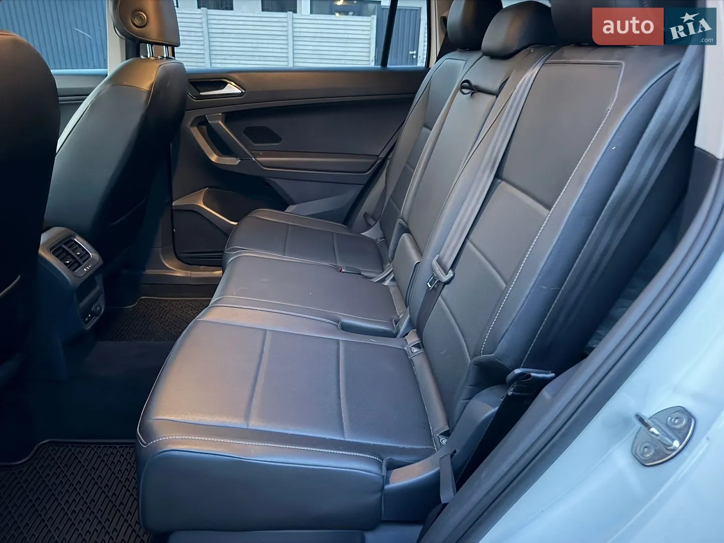 2018 Volkswagen Tiguan - мініатюра 44