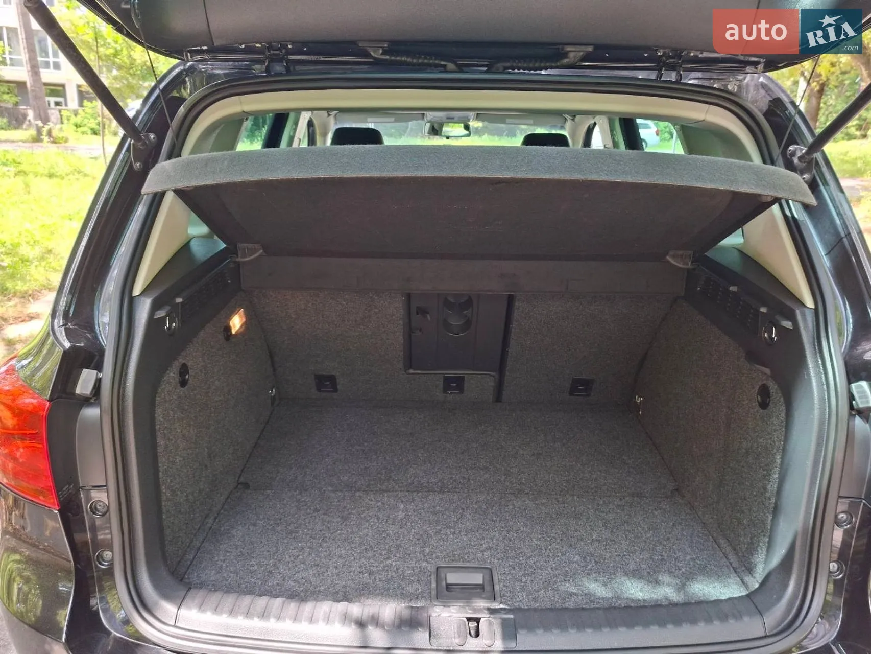 2011 Volkswagen Tiguan - мініатюра 11