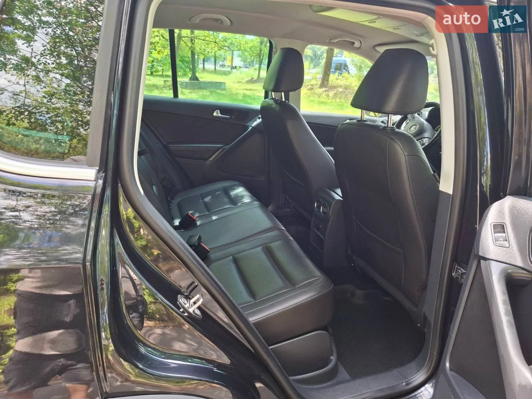 2011 Volkswagen Tiguan - мініатюра 10