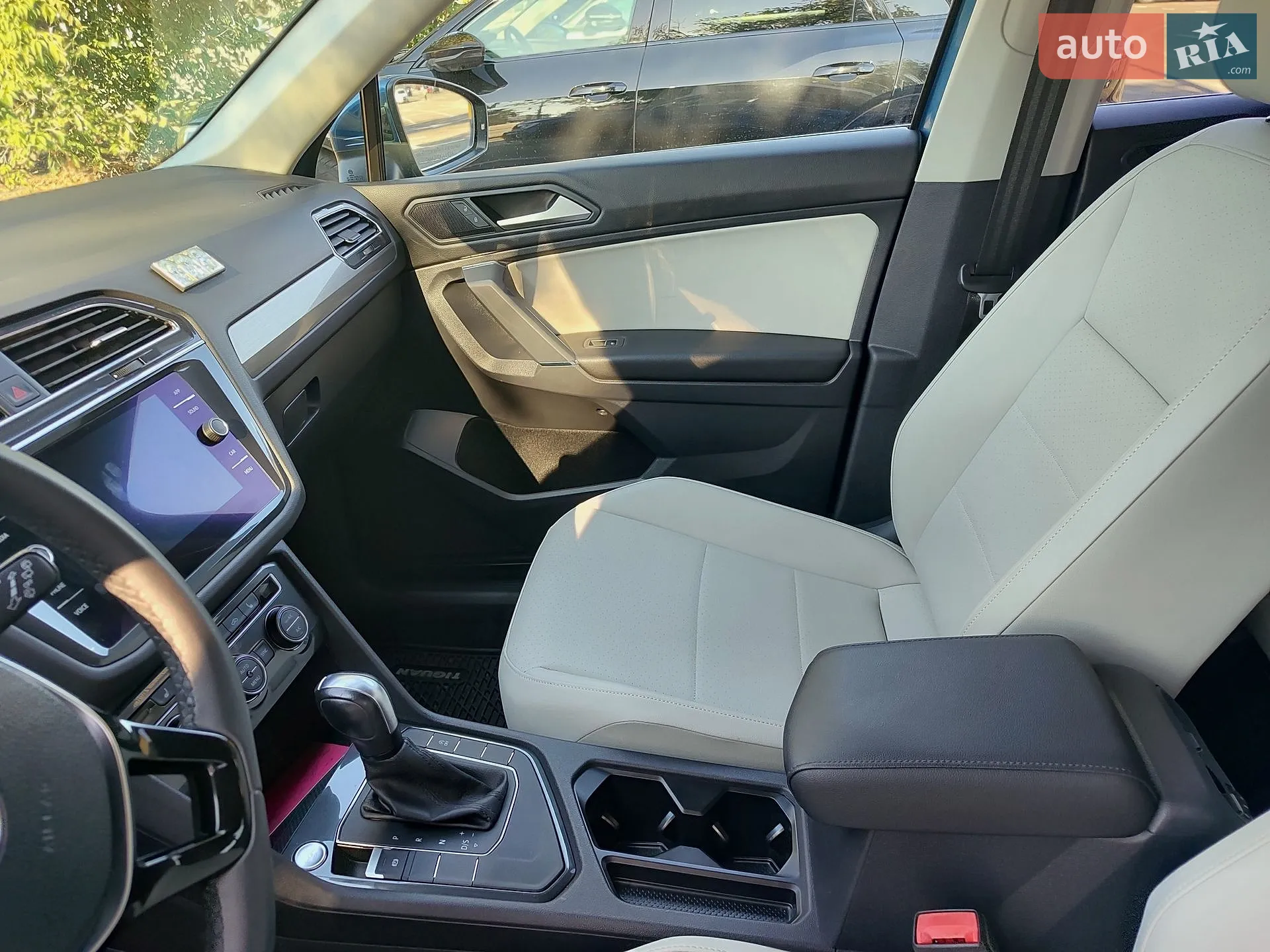 2020 Volkswagen Tiguan - мініатюра 11