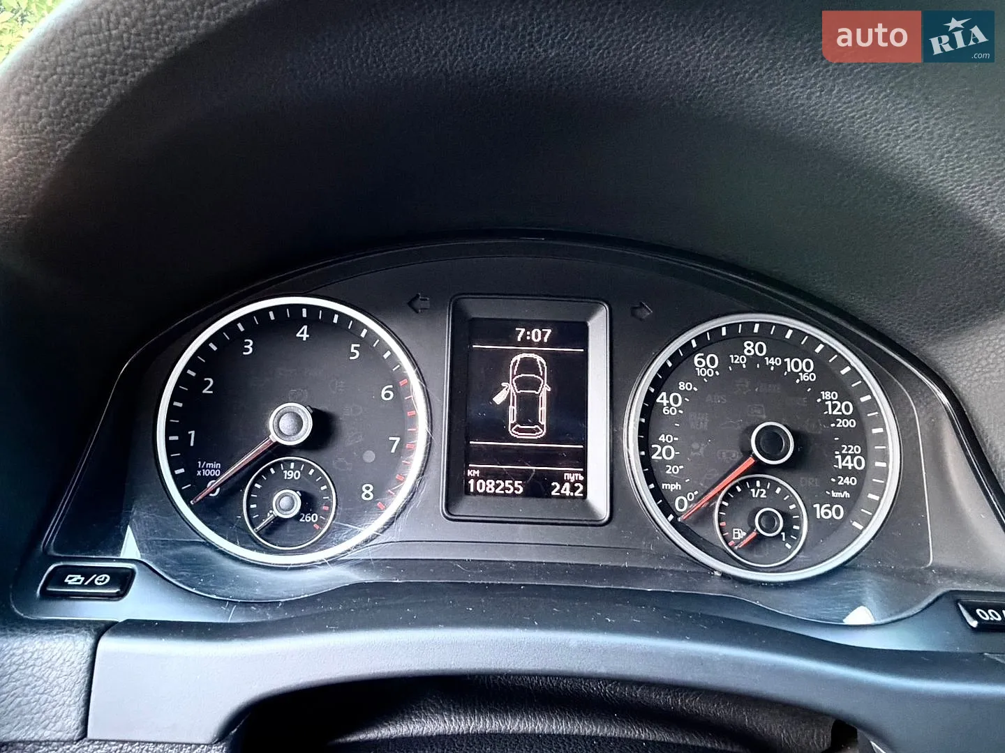 2016 Volkswagen Tiguan - мініатюра 25