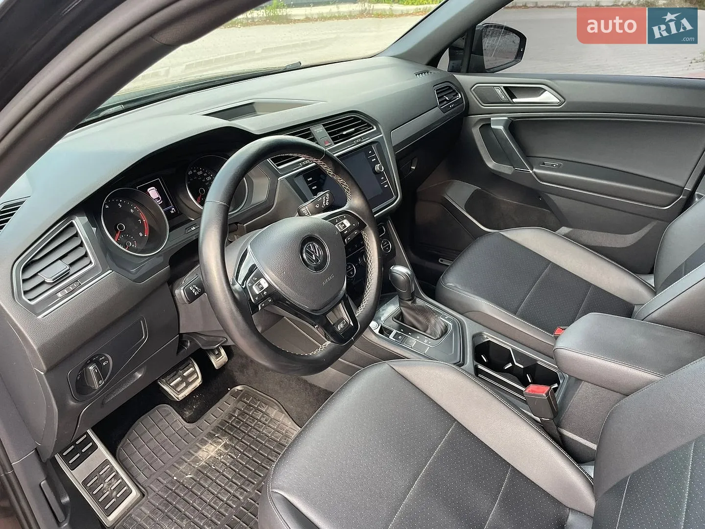 2020 Volkswagen Tiguan - мініатюра 17