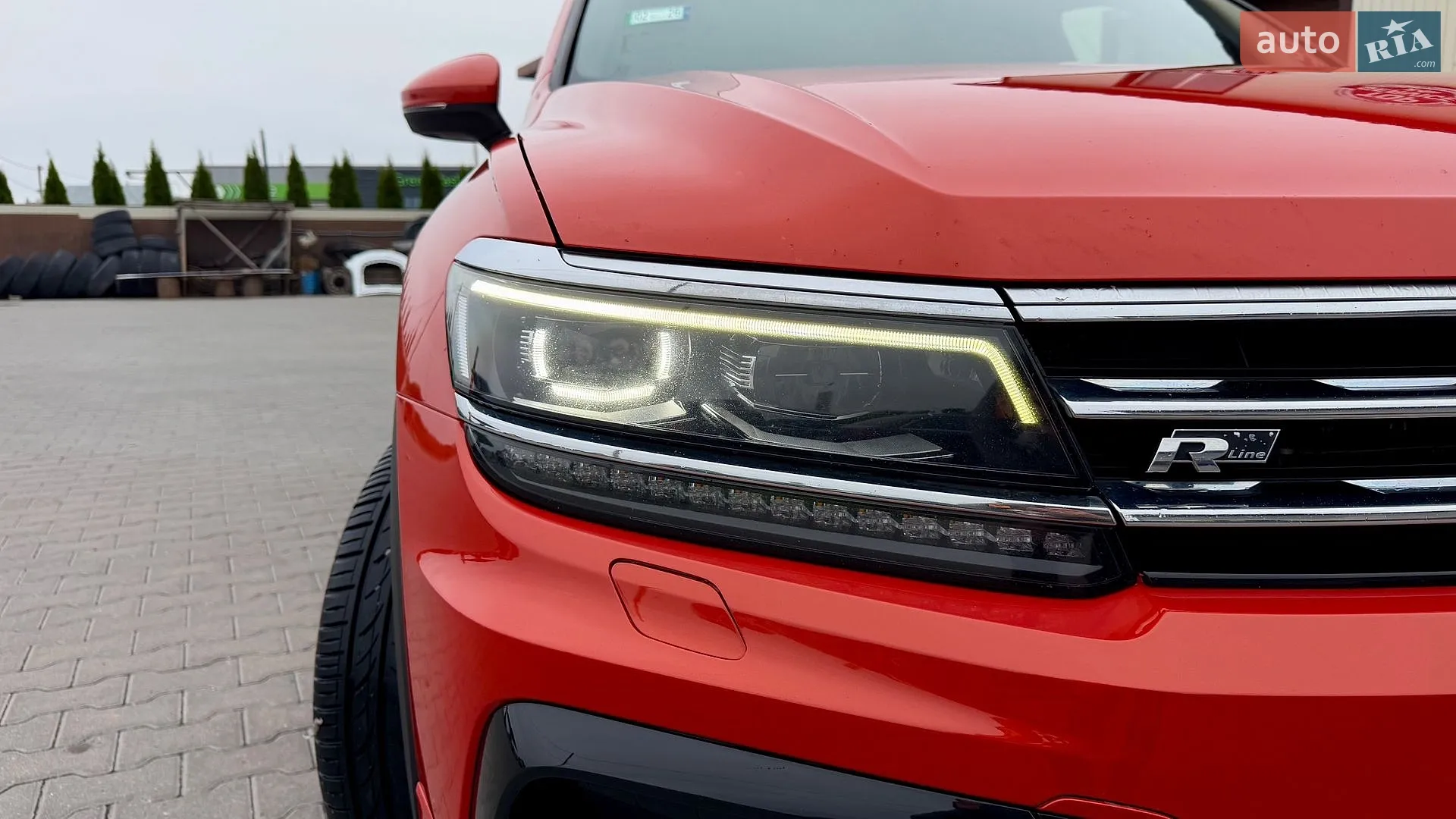 2019 Volkswagen Tiguan - мініатюра 24