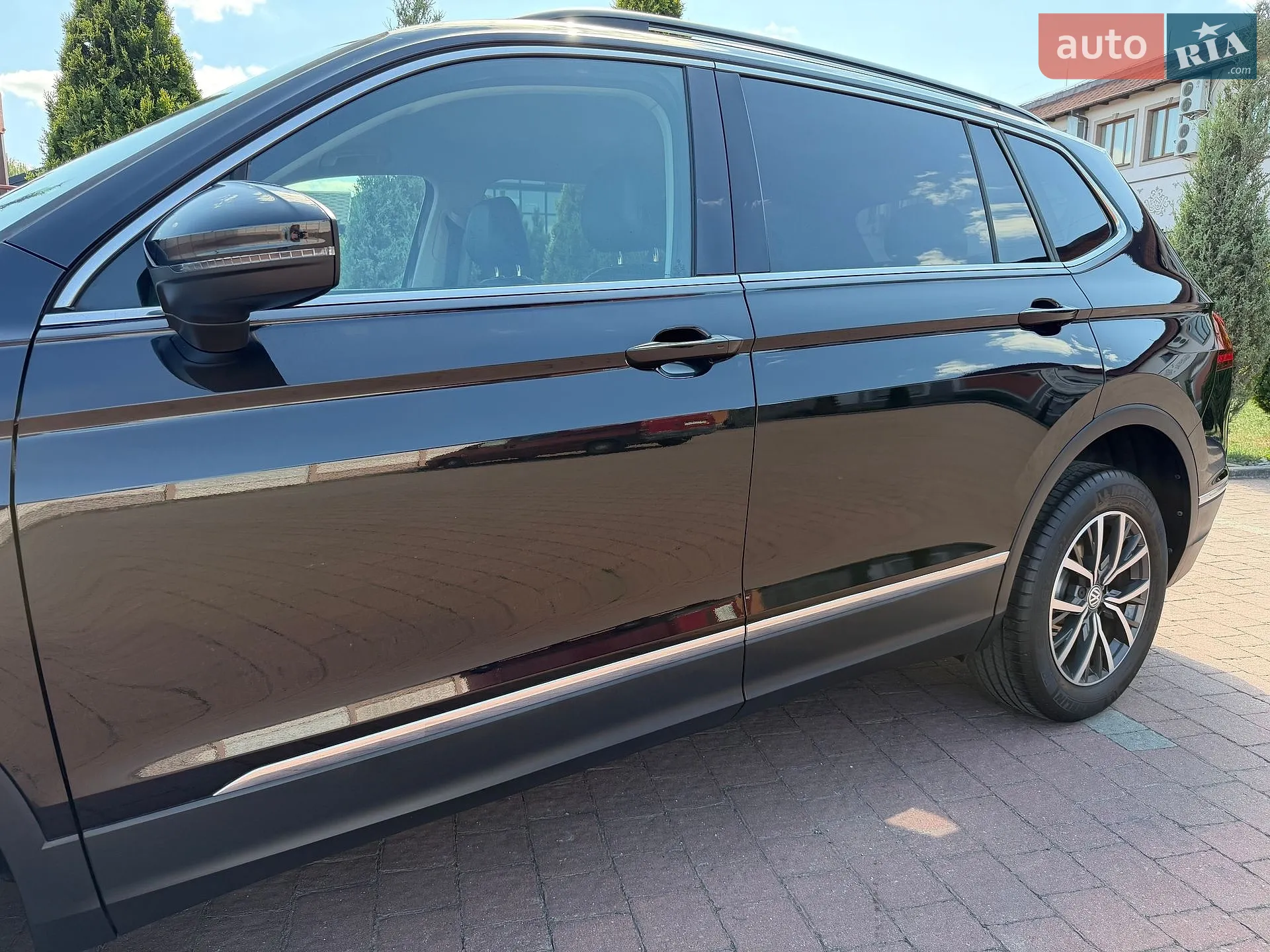 2018 Volkswagen Tiguan - мініатюра 31