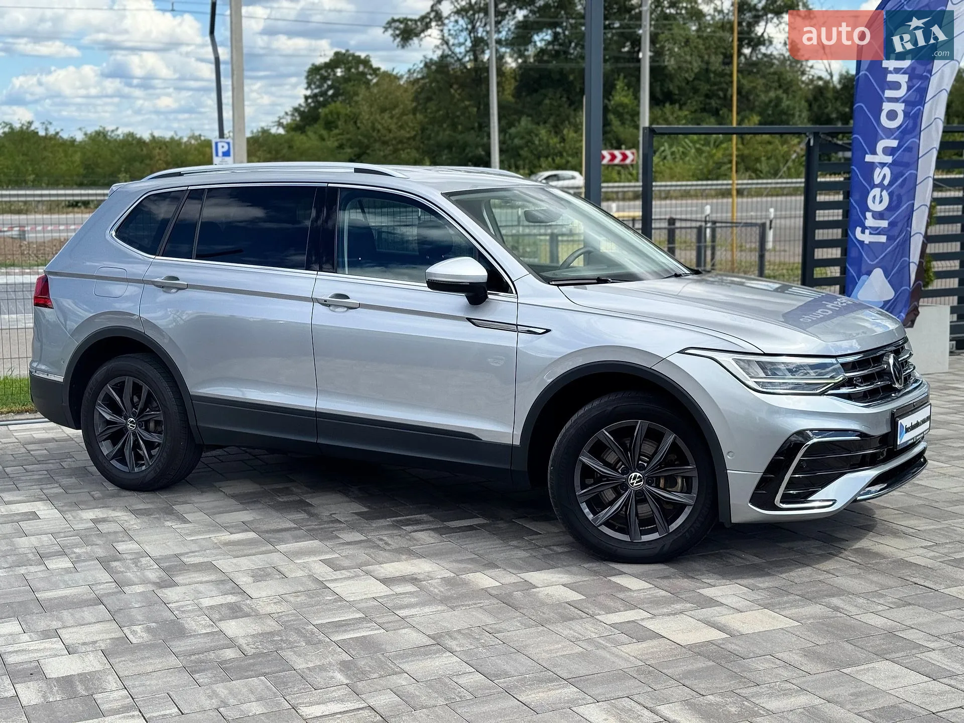 2021 Volkswagen Tiguan - мініатюра 6
