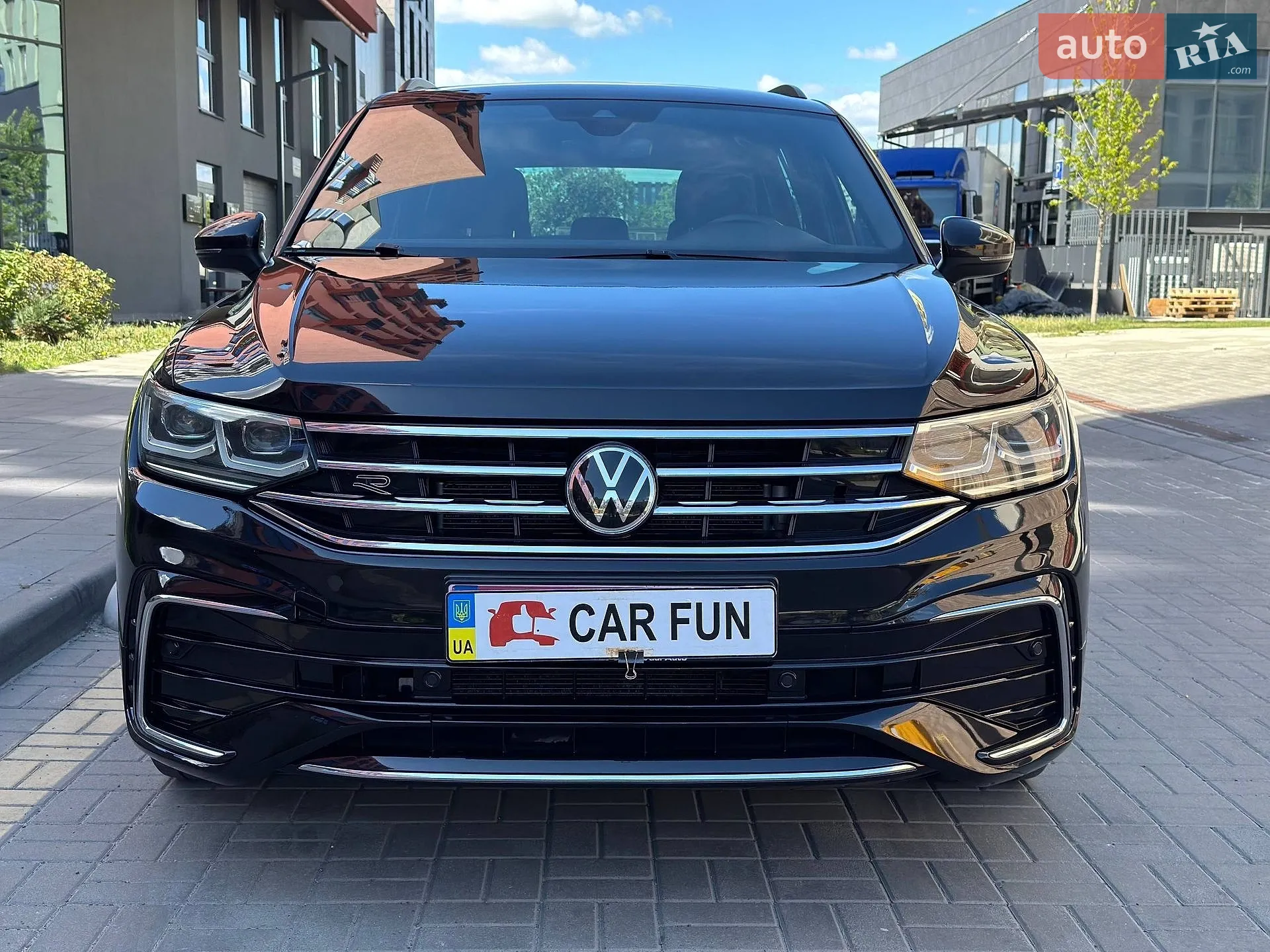 2020 Volkswagen Tiguan - мініатюра 2