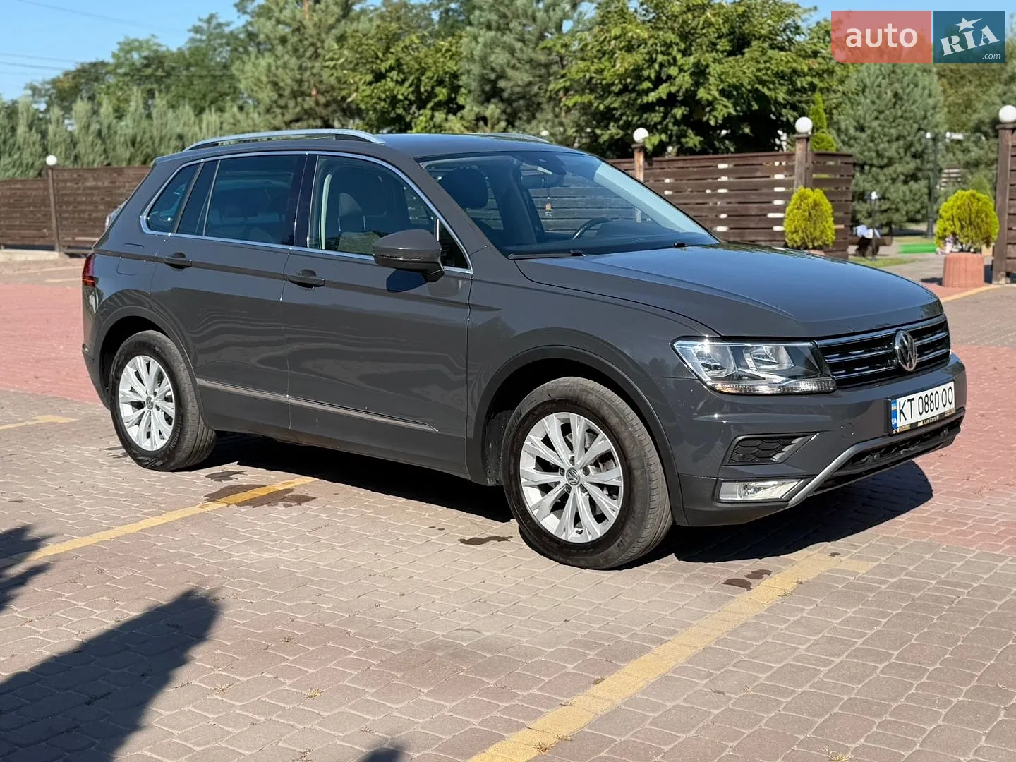 2020 Volkswagen Tiguan - мініатюра 24