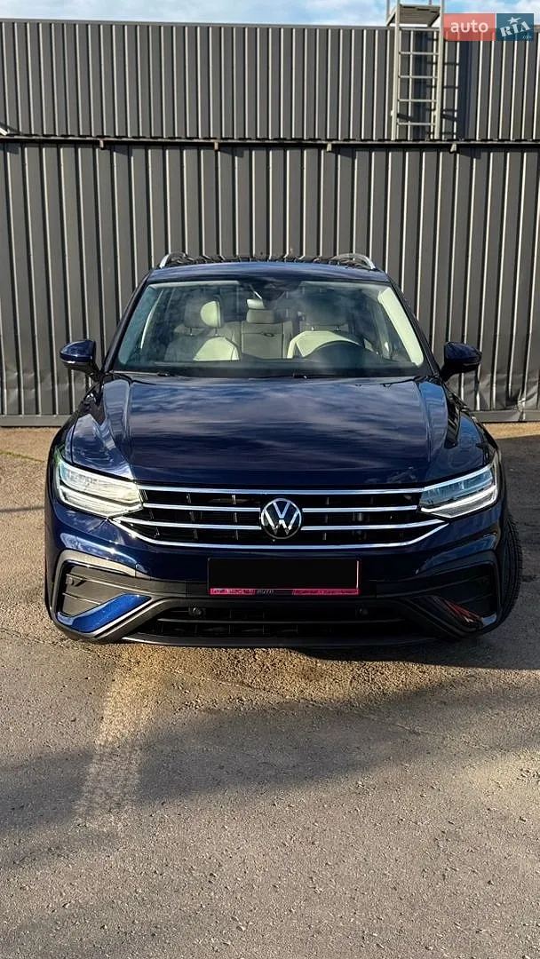 2023 Volkswagen Tiguan - мініатюра 2