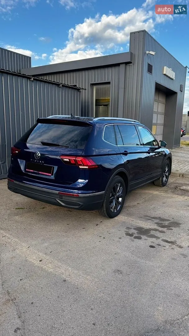 2023 Volkswagen Tiguan - мініатюра 9
