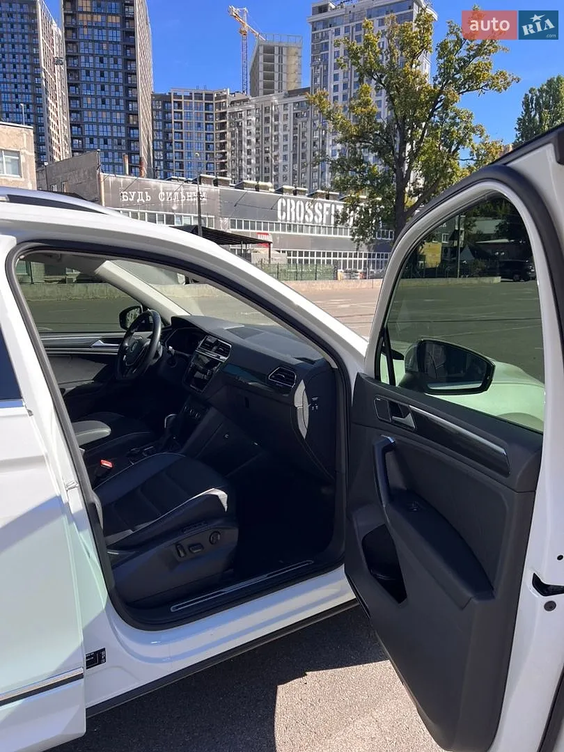 2019 Volkswagen Tiguan - мініатюра 10