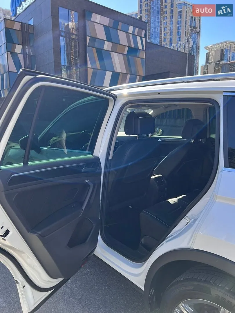 2019 Volkswagen Tiguan - мініатюра 13