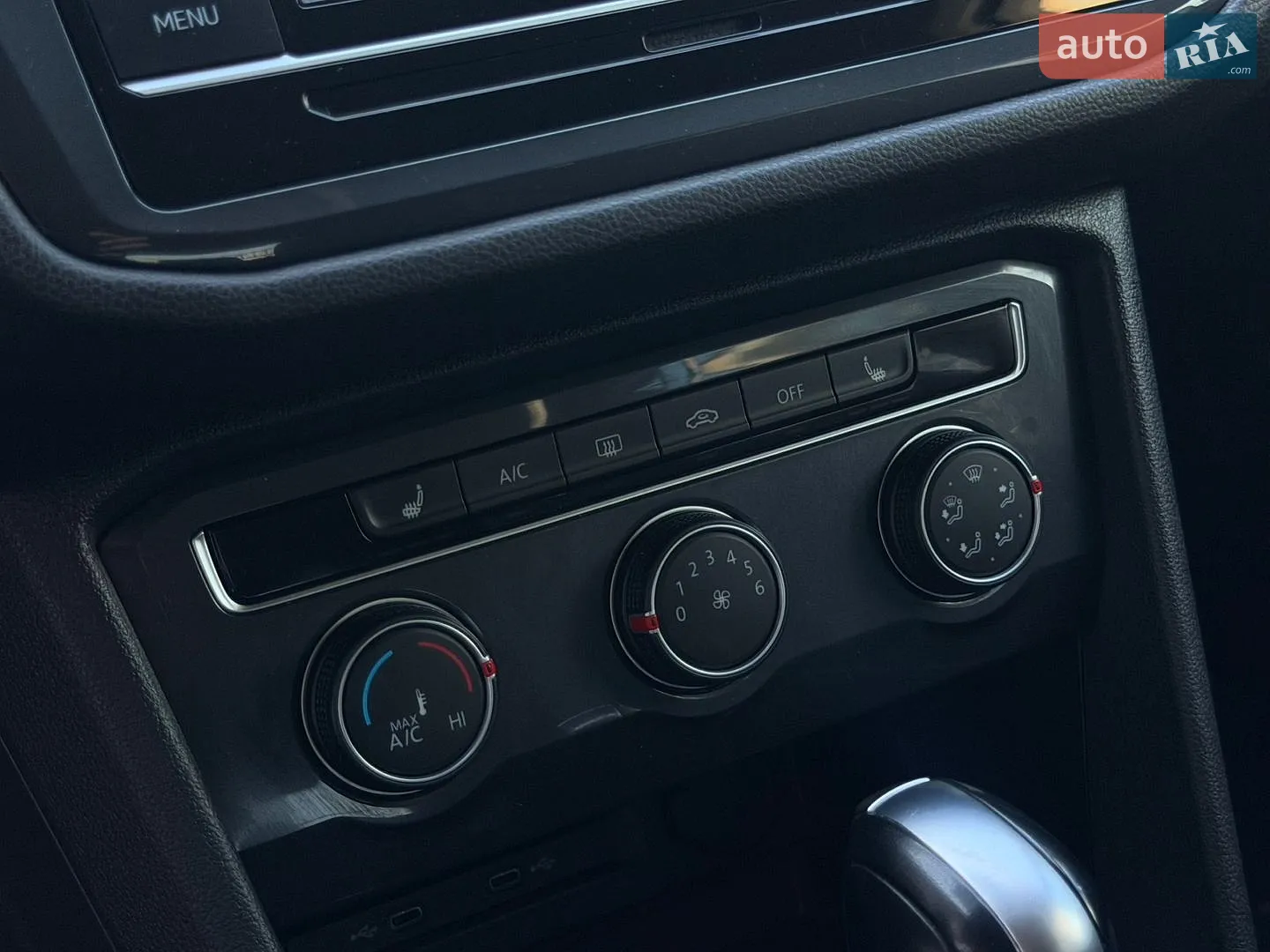 2020 Volkswagen Tiguan - мініатюра 32