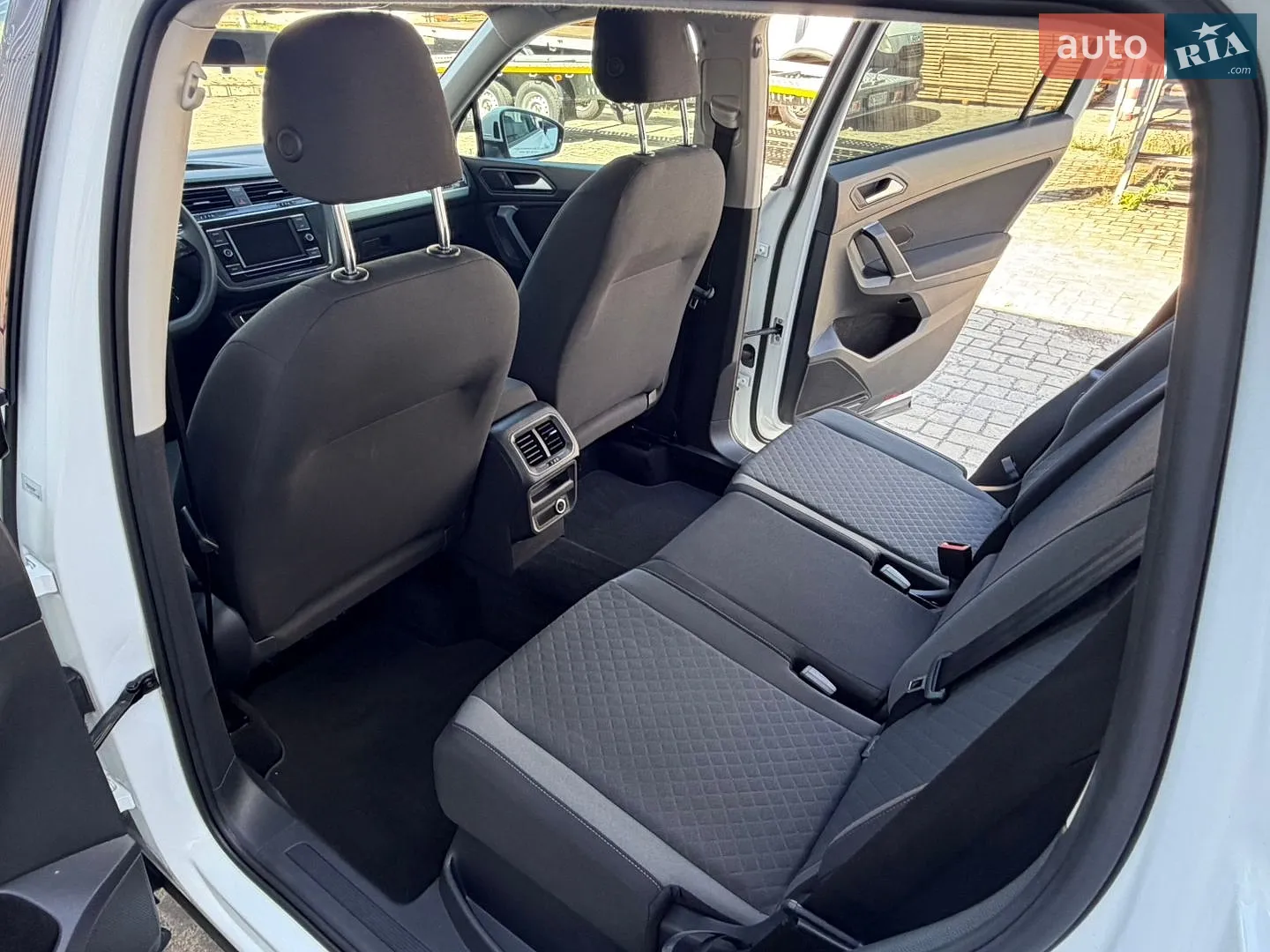 2020 Volkswagen Tiguan - мініатюра 38
