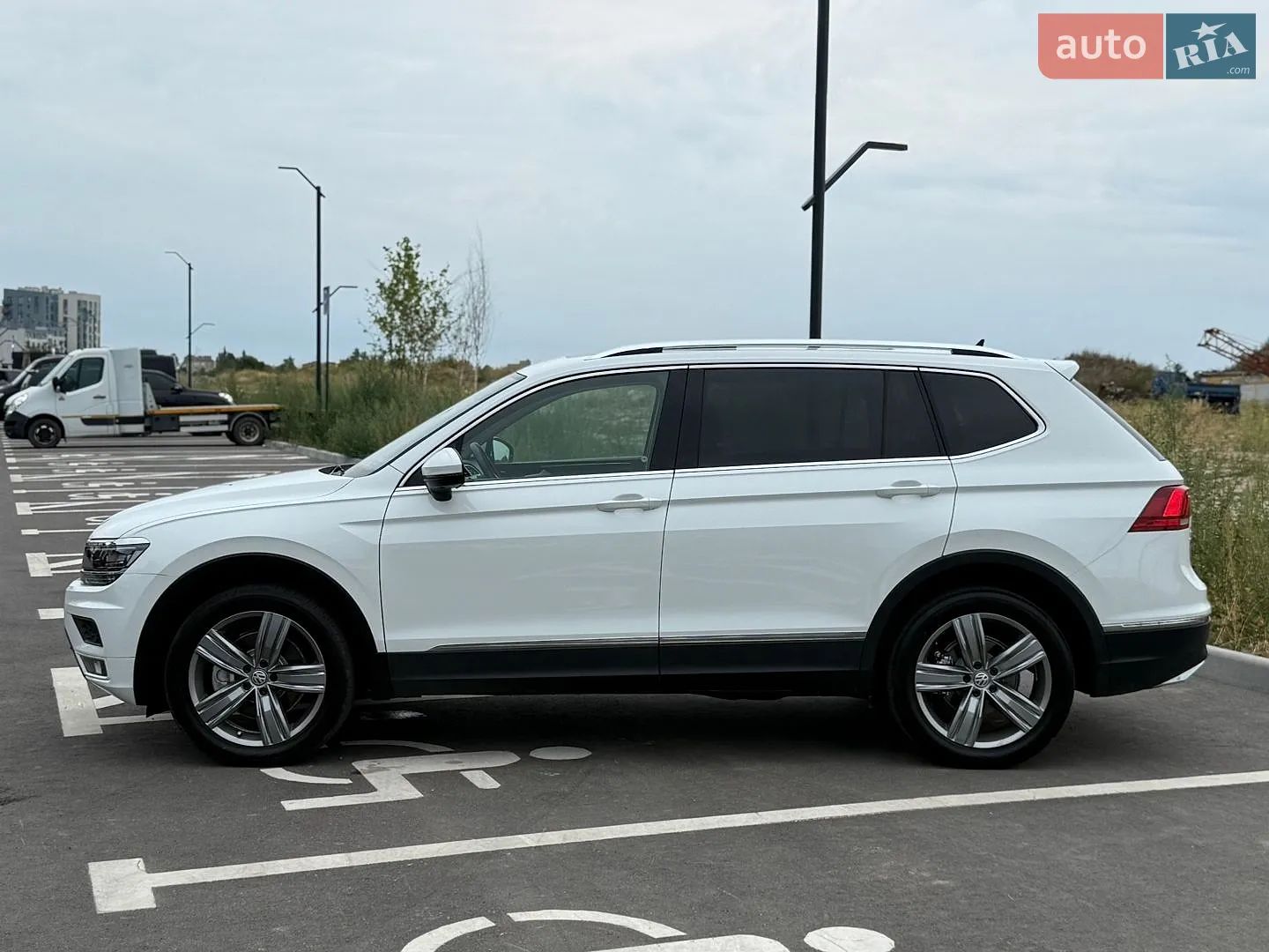 2020 Volkswagen Tiguan - мініатюра 15