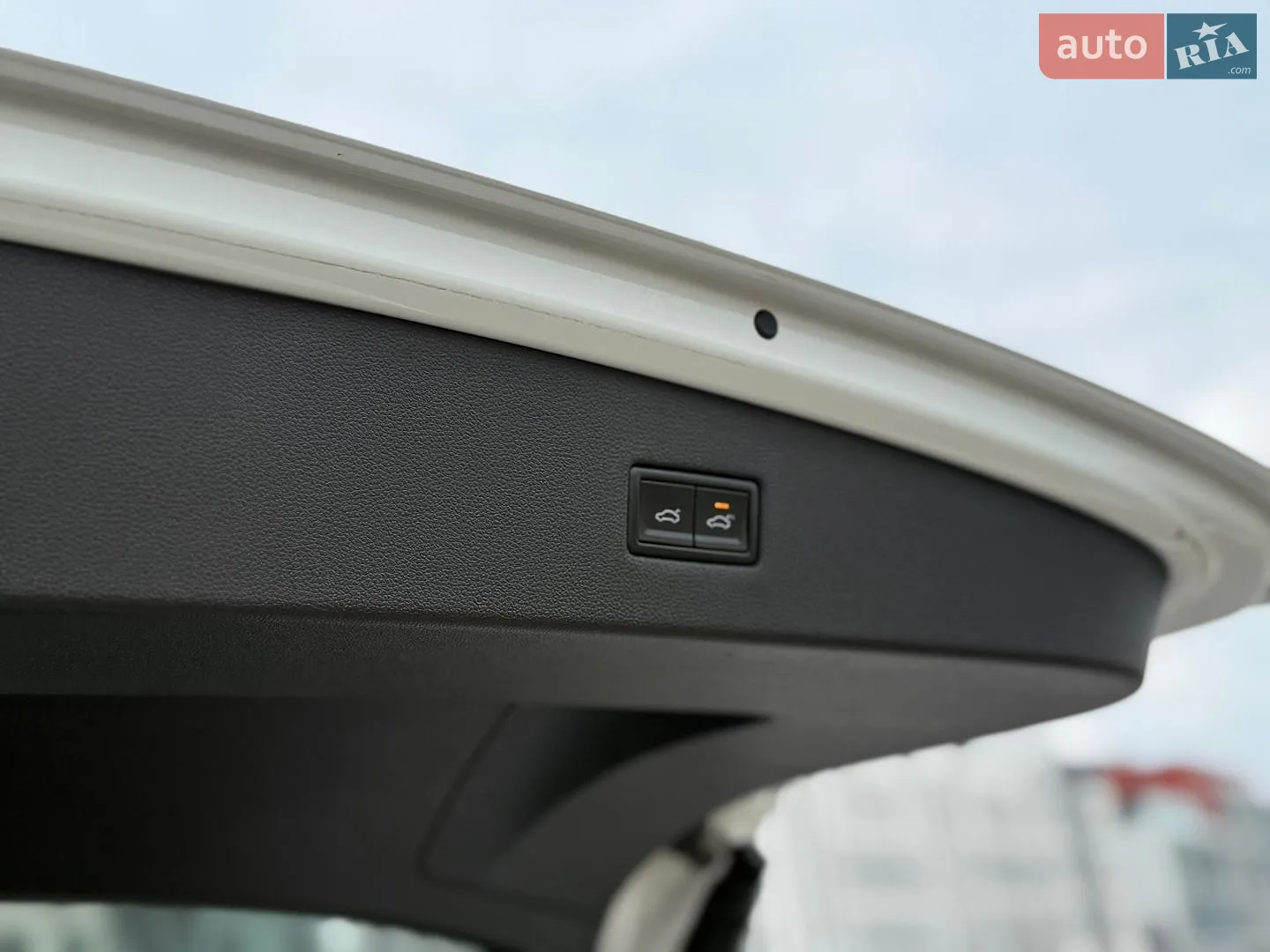 2020 Volkswagen Tiguan - мініатюра 30