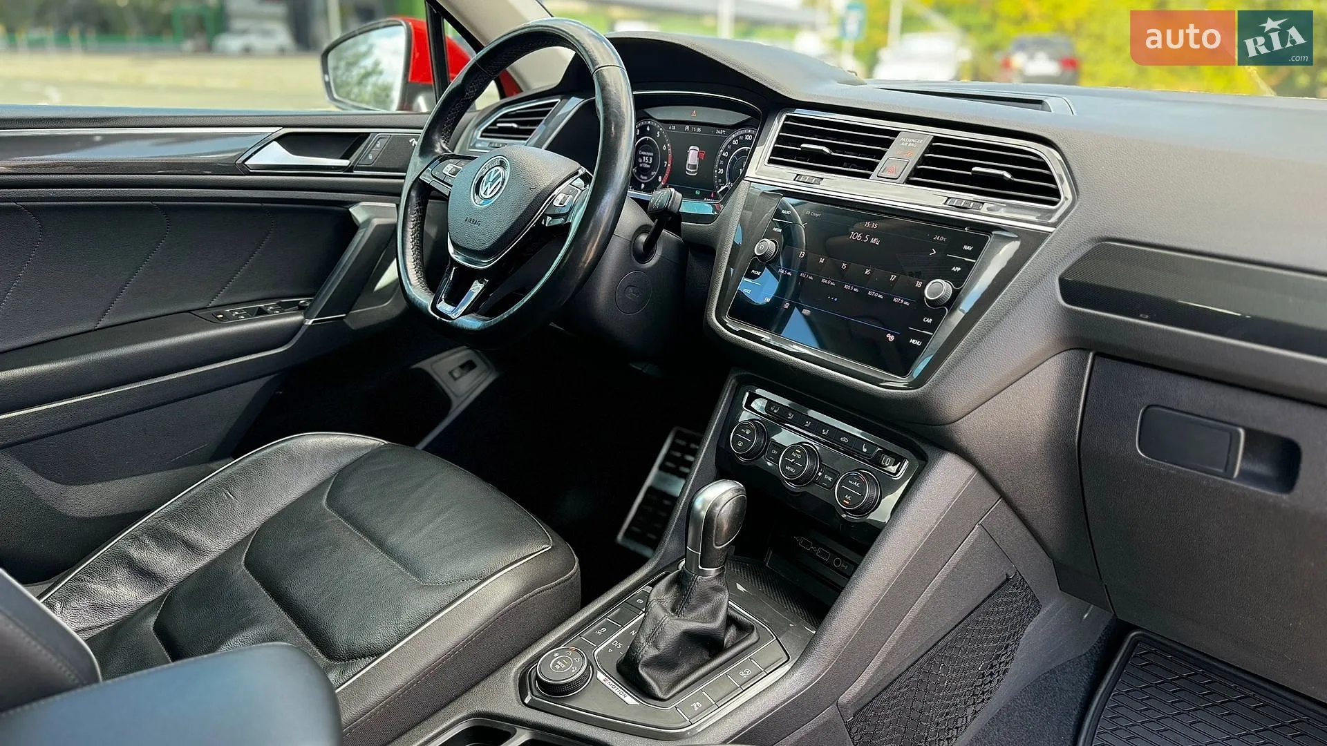 2018 Volkswagen Tiguan - мініатюра 25