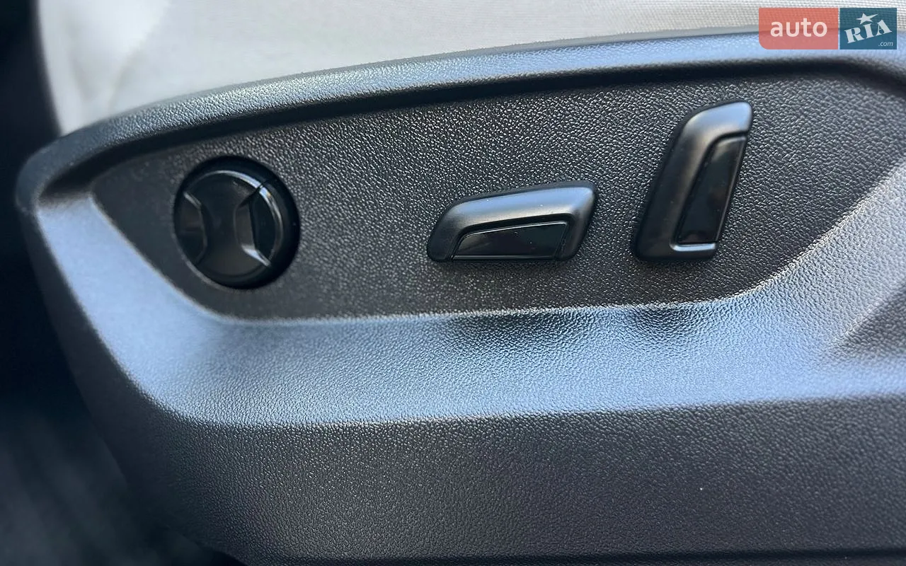 2020 Volkswagen Tiguan - мініатюра 19