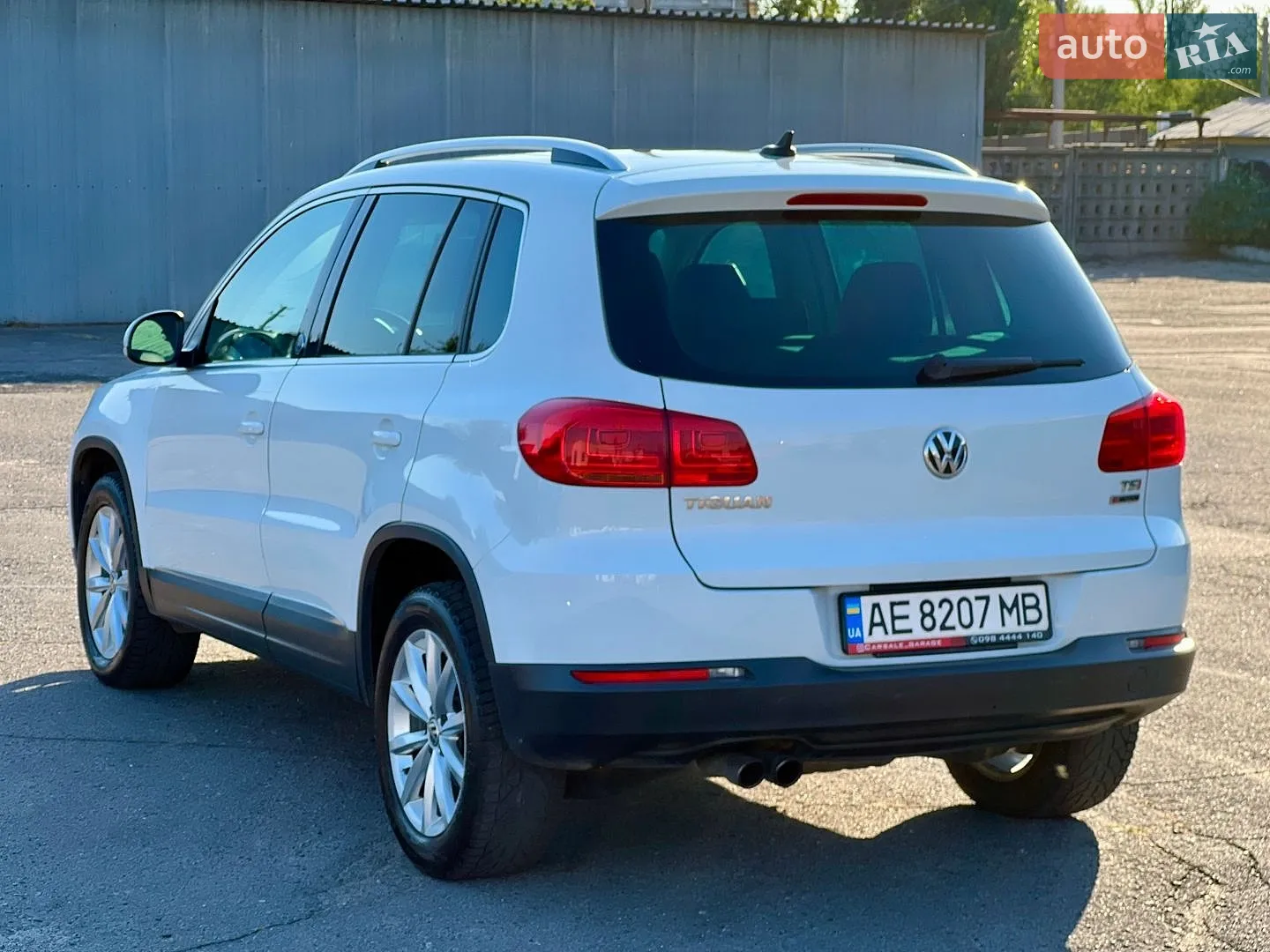 2016 Volkswagen Tiguan - мініатюра 10