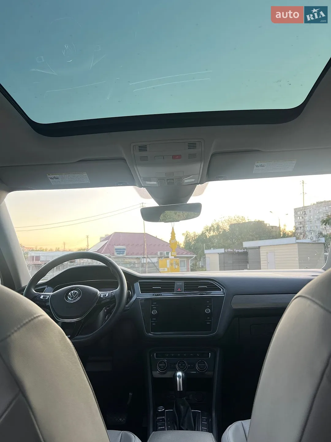 2020 Volkswagen Tiguan - мініатюра 8