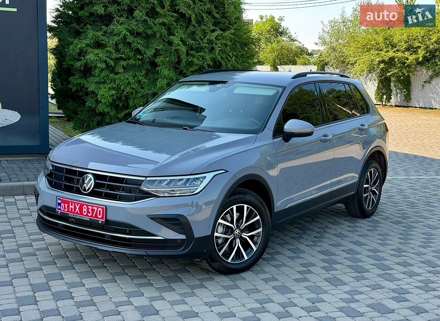 2021 Volkswagen Tiguan - мініатюра 3