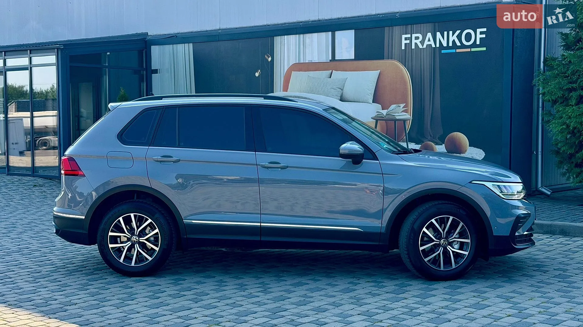 2021 Volkswagen Tiguan - мініатюра 12