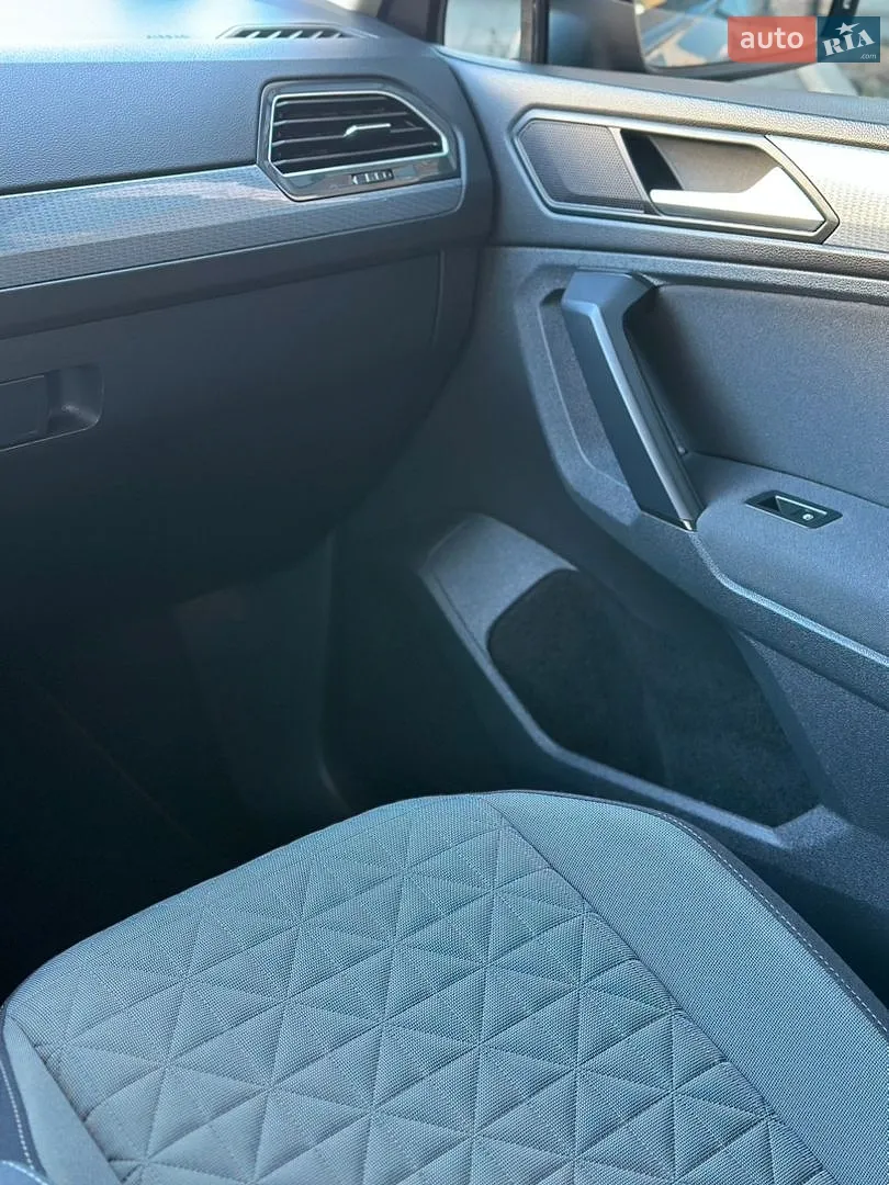 2021 Volkswagen Tiguan - мініатюра 53