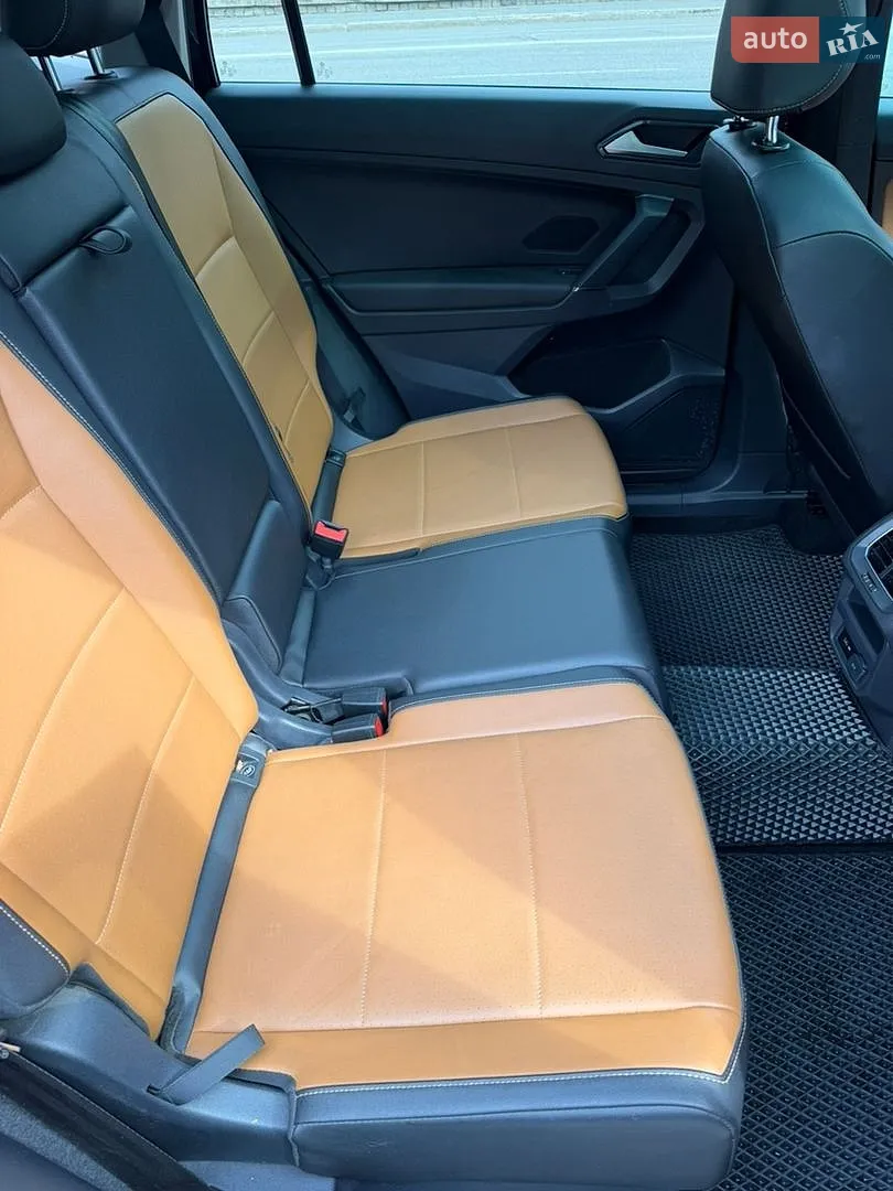 2018 Volkswagen Tiguan - мініатюра 21