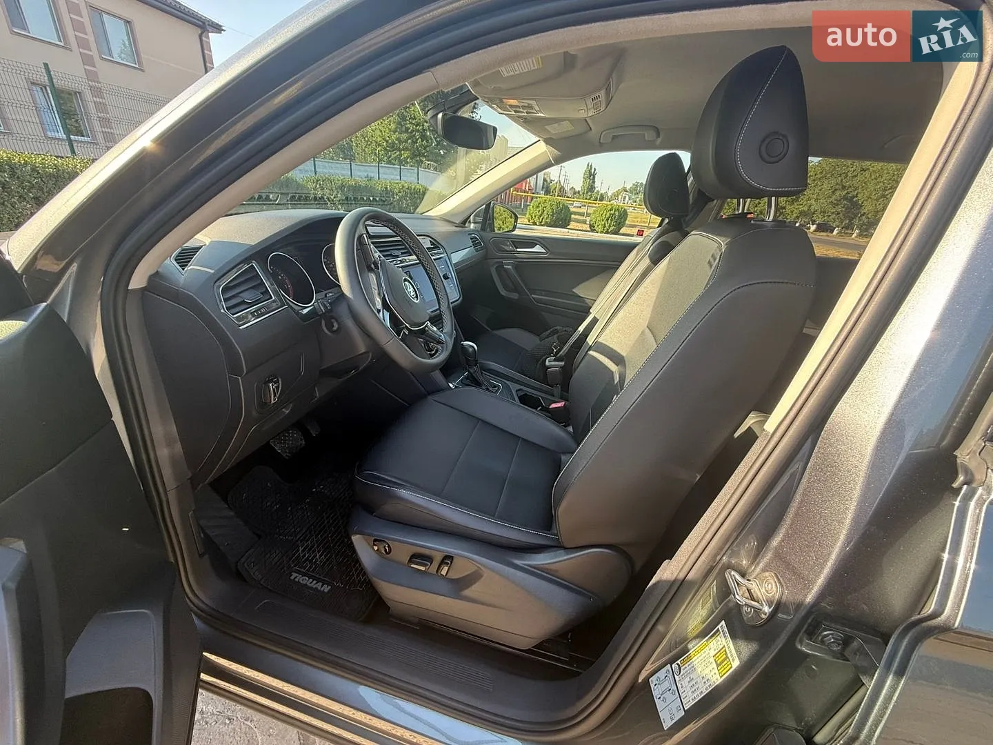 2021 Volkswagen Tiguan - мініатюра 20