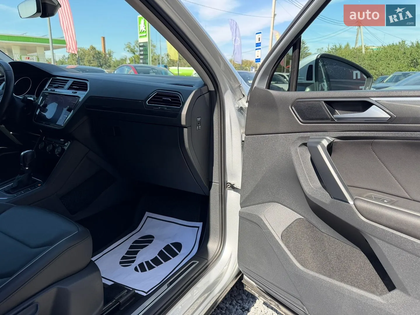2018 Volkswagen Tiguan - мініатюра 23