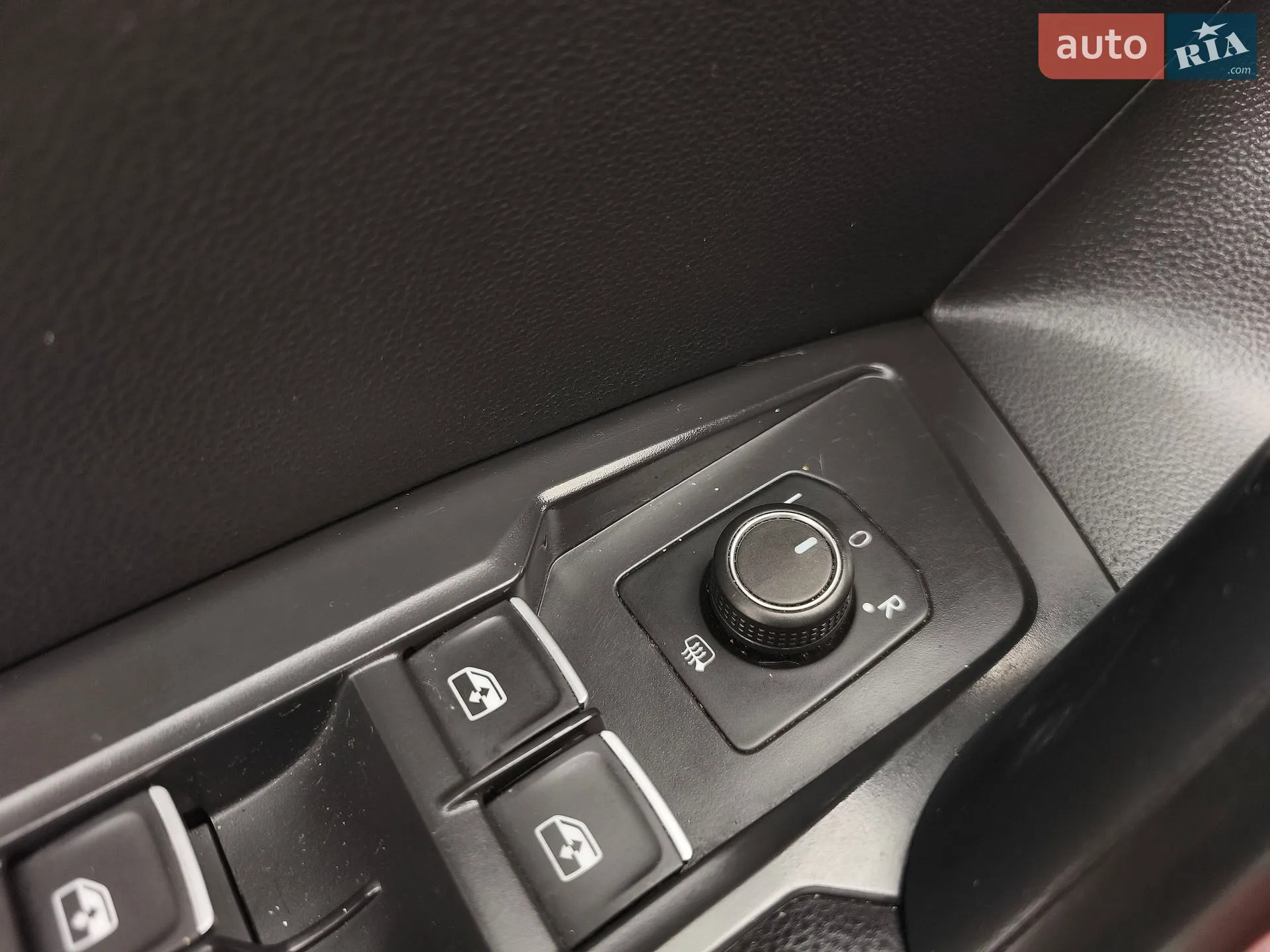2021 Volkswagen Tiguan - мініатюра 13